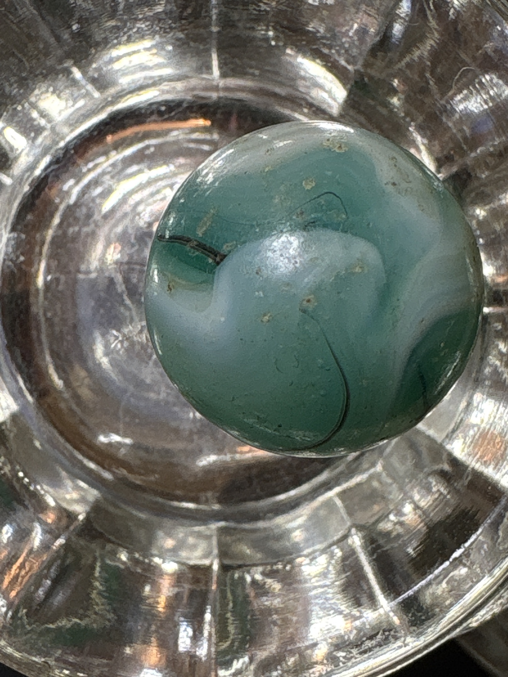 Teal Hairline Swirl by Christensen Agate Company, identification view
