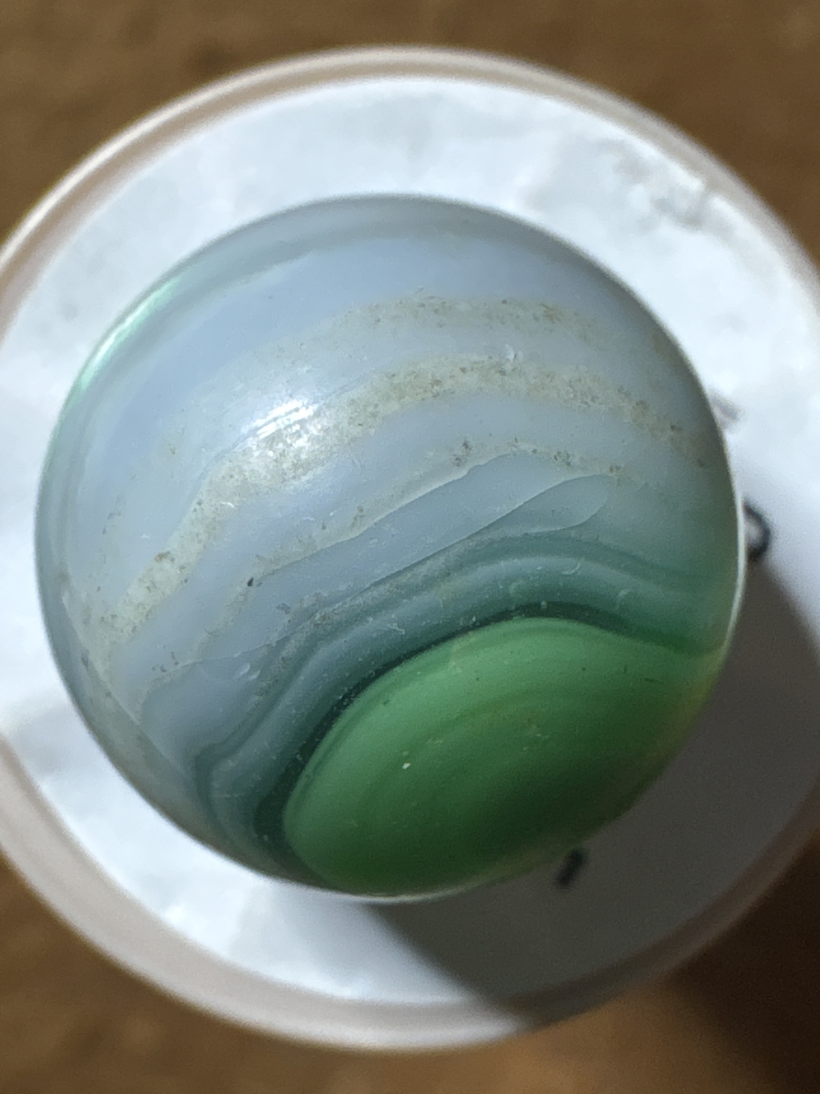 Banded Green Agate by German (Idar-Oberstein), identification view
