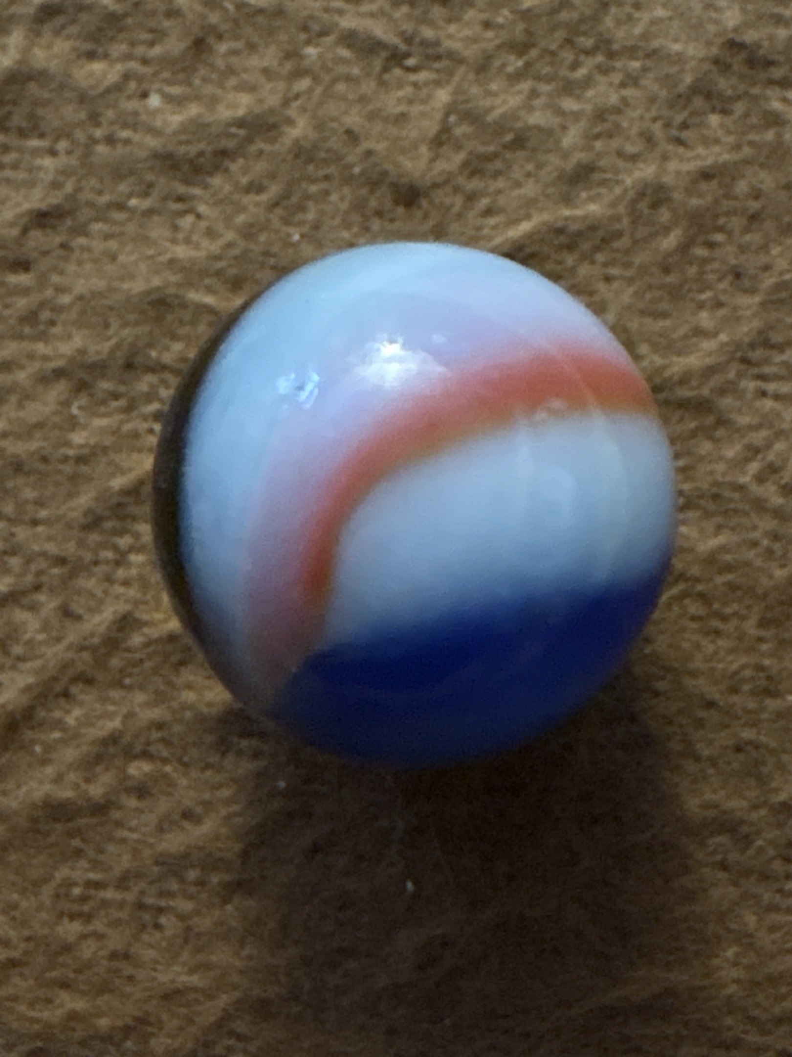 Four-Color Conqueror (Red, White, Blue, Black) by Vitro Agate, identification view