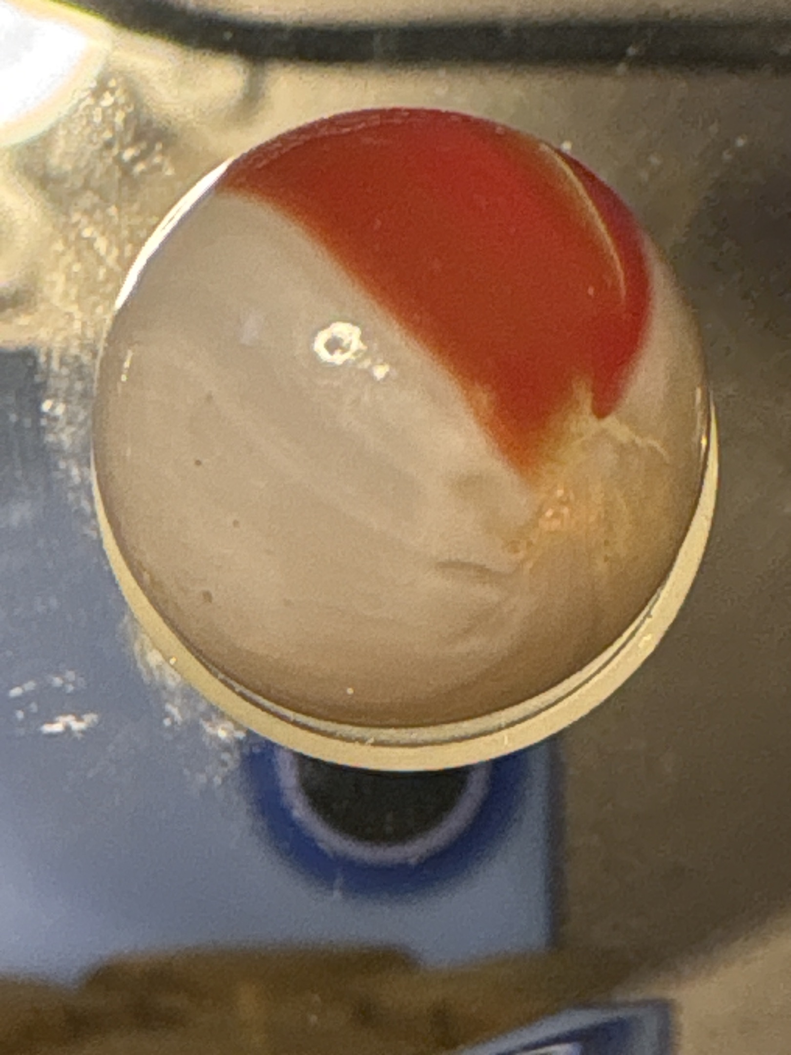 Red and White Patch by Akro Agate Company, identification view