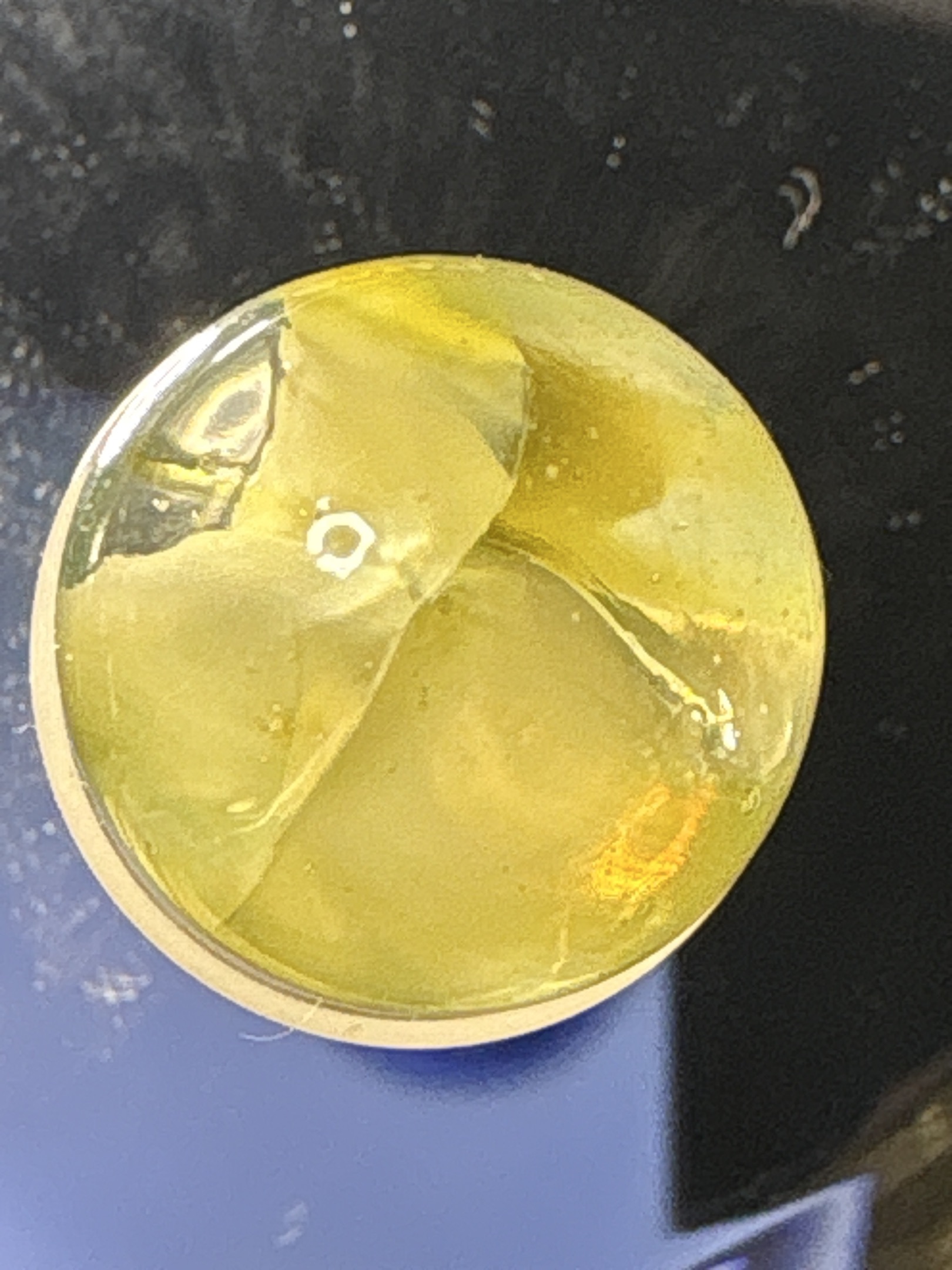 Vaseline Cat's Eye by Vitro Agate Company, identification view