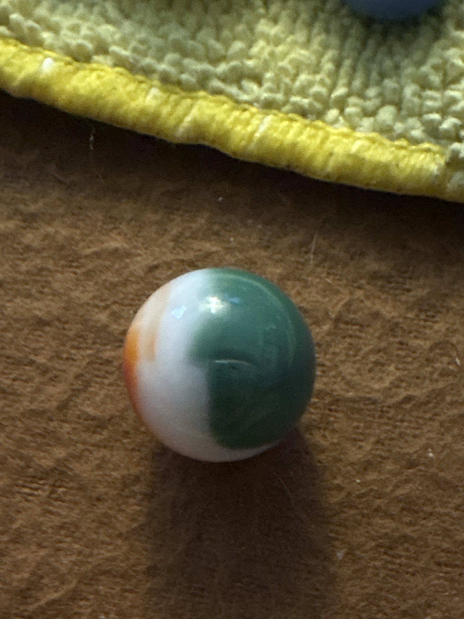 Irish (St. Patrick) by Vitro Agate Company, identification view