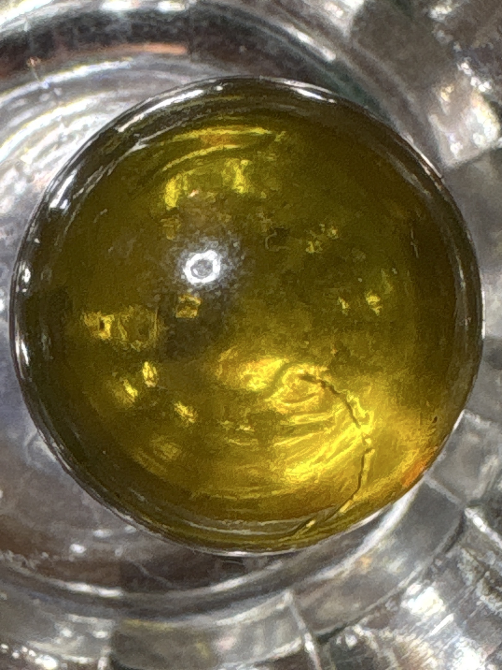 Olive Green by Akro Agate Company, identification view