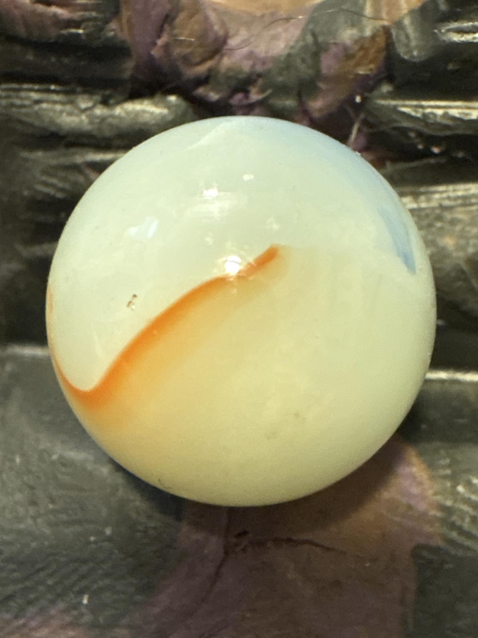 Red/Orange and Blue Popeye by Akro Agate, identification view