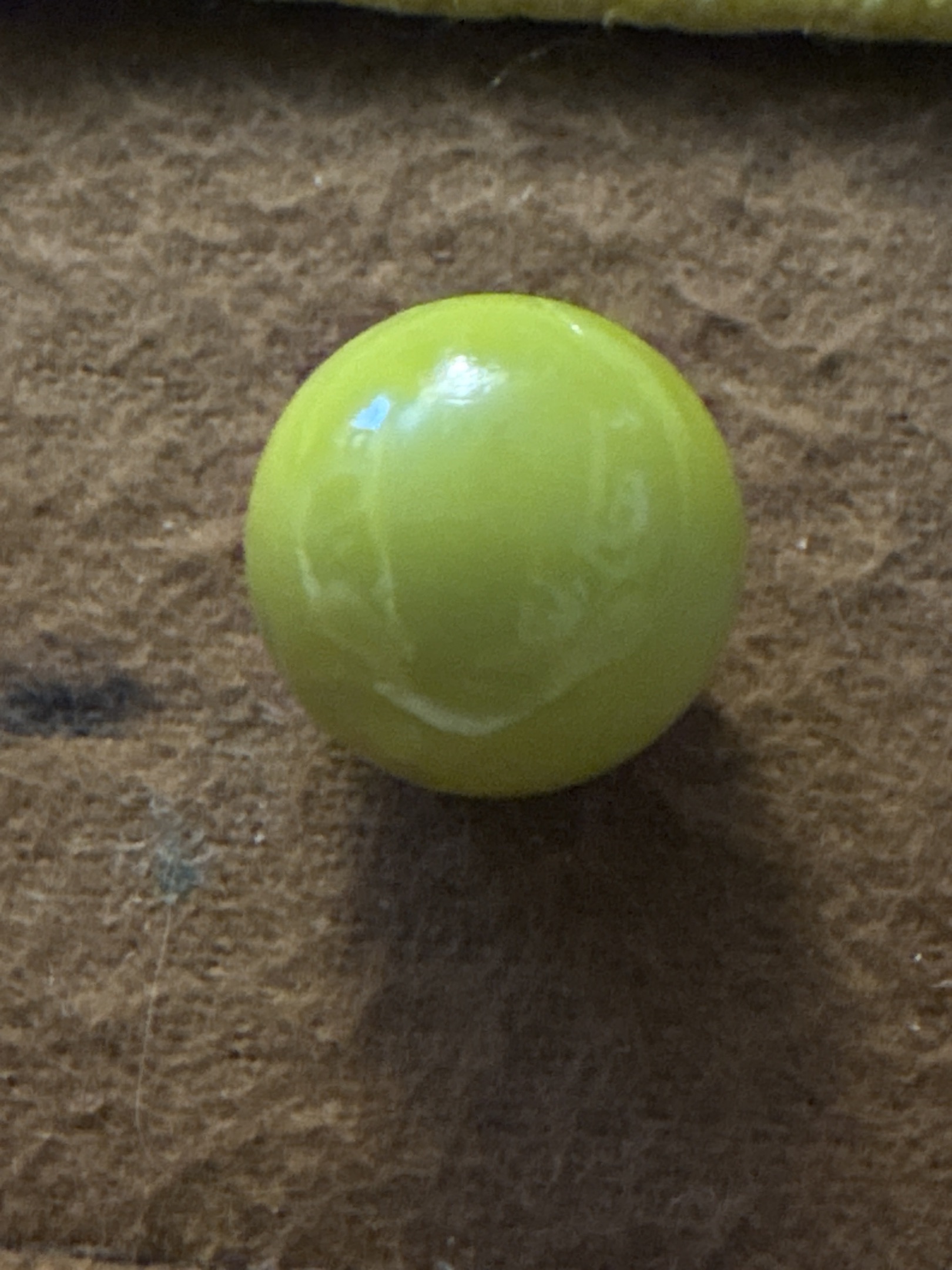 Lime Green by Akro Agate Company, identification view