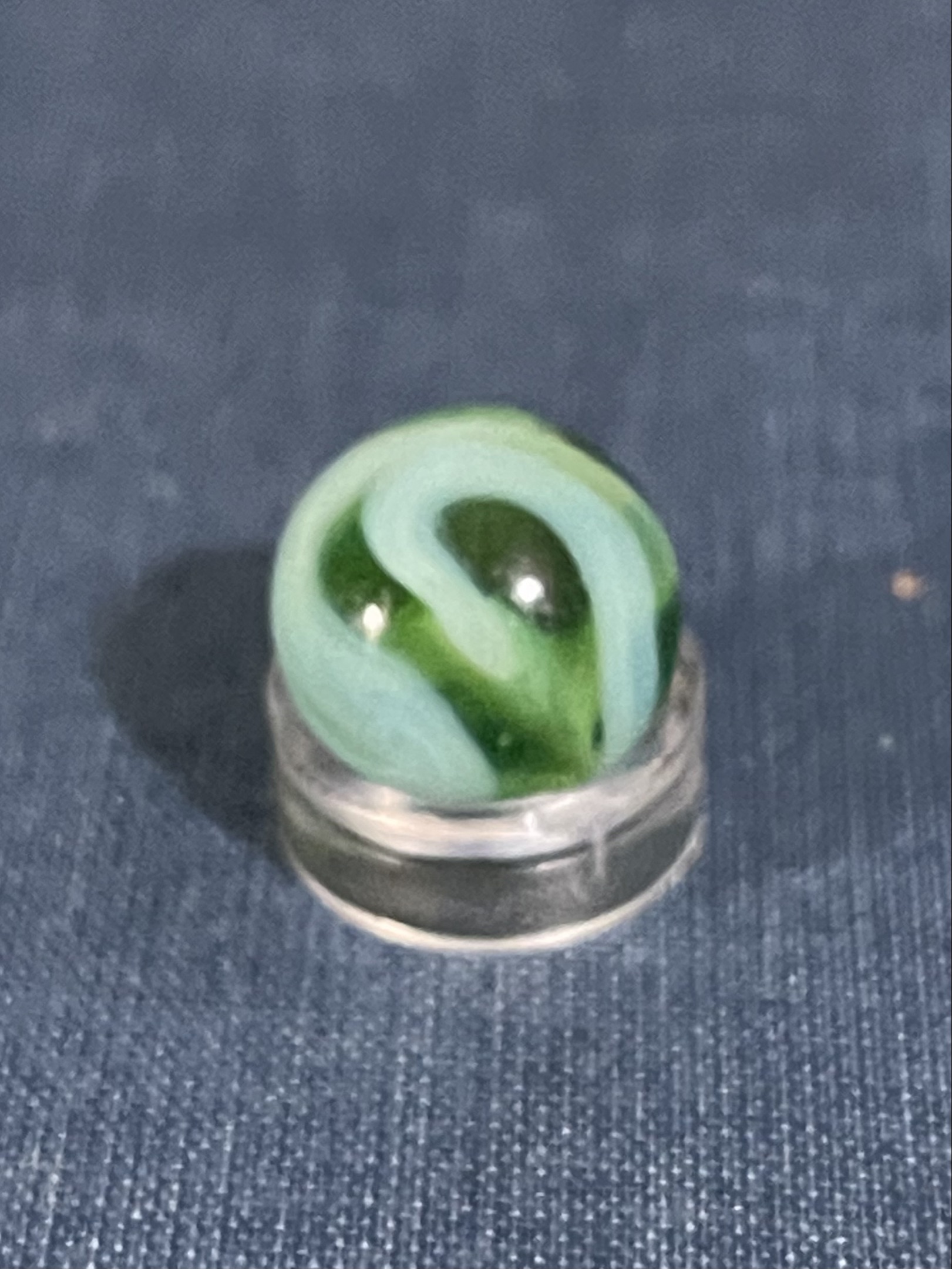 Akro Agate Green and White Corkscrew by Akro Agate Company, identification view