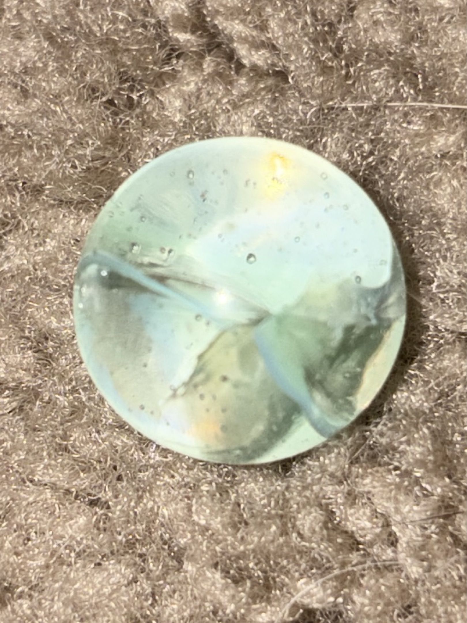 Ghost Clearie by Akro Agate, identification view