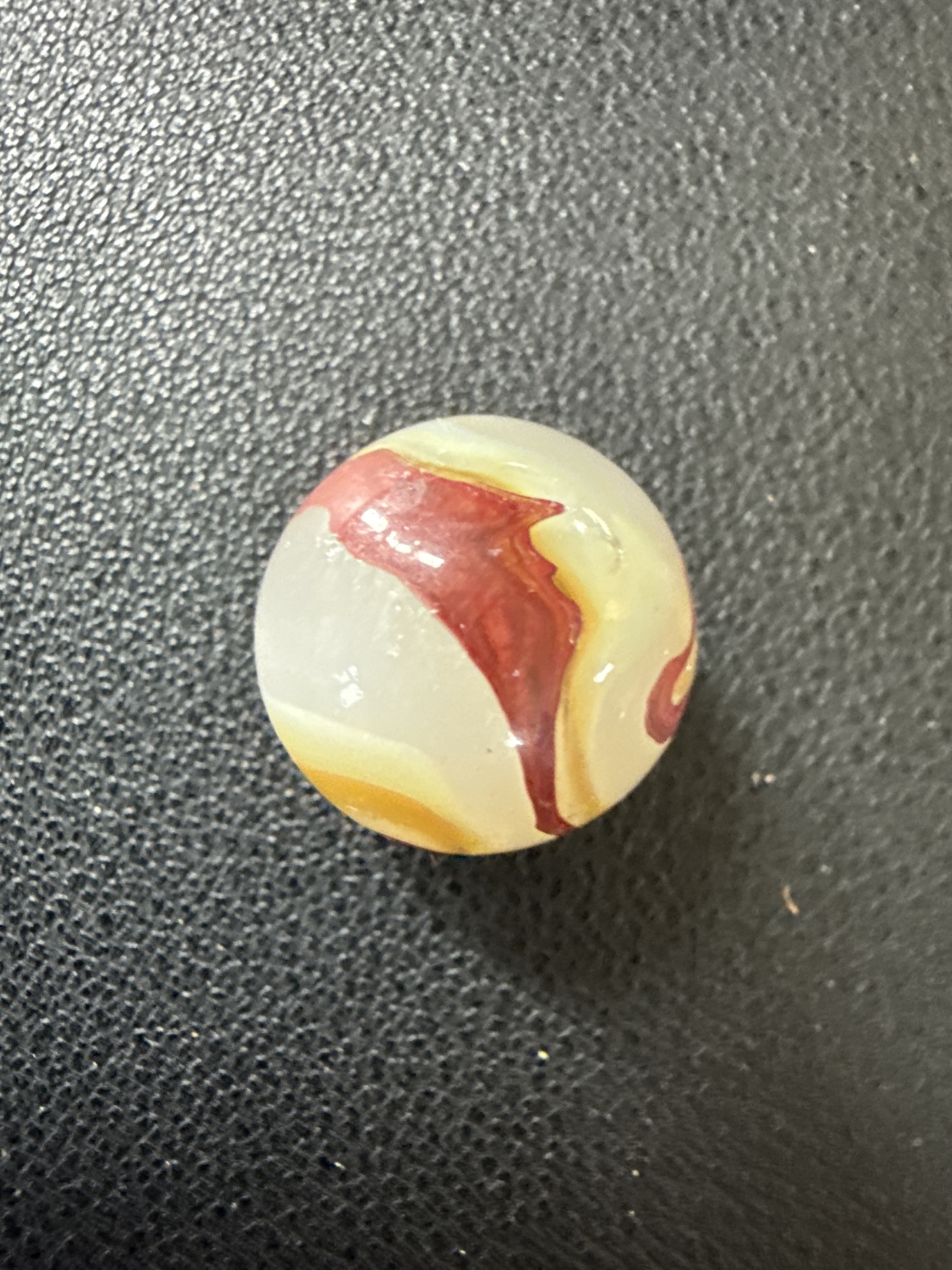 Red and Yellow Popeye by Akro Agate Company, identification view