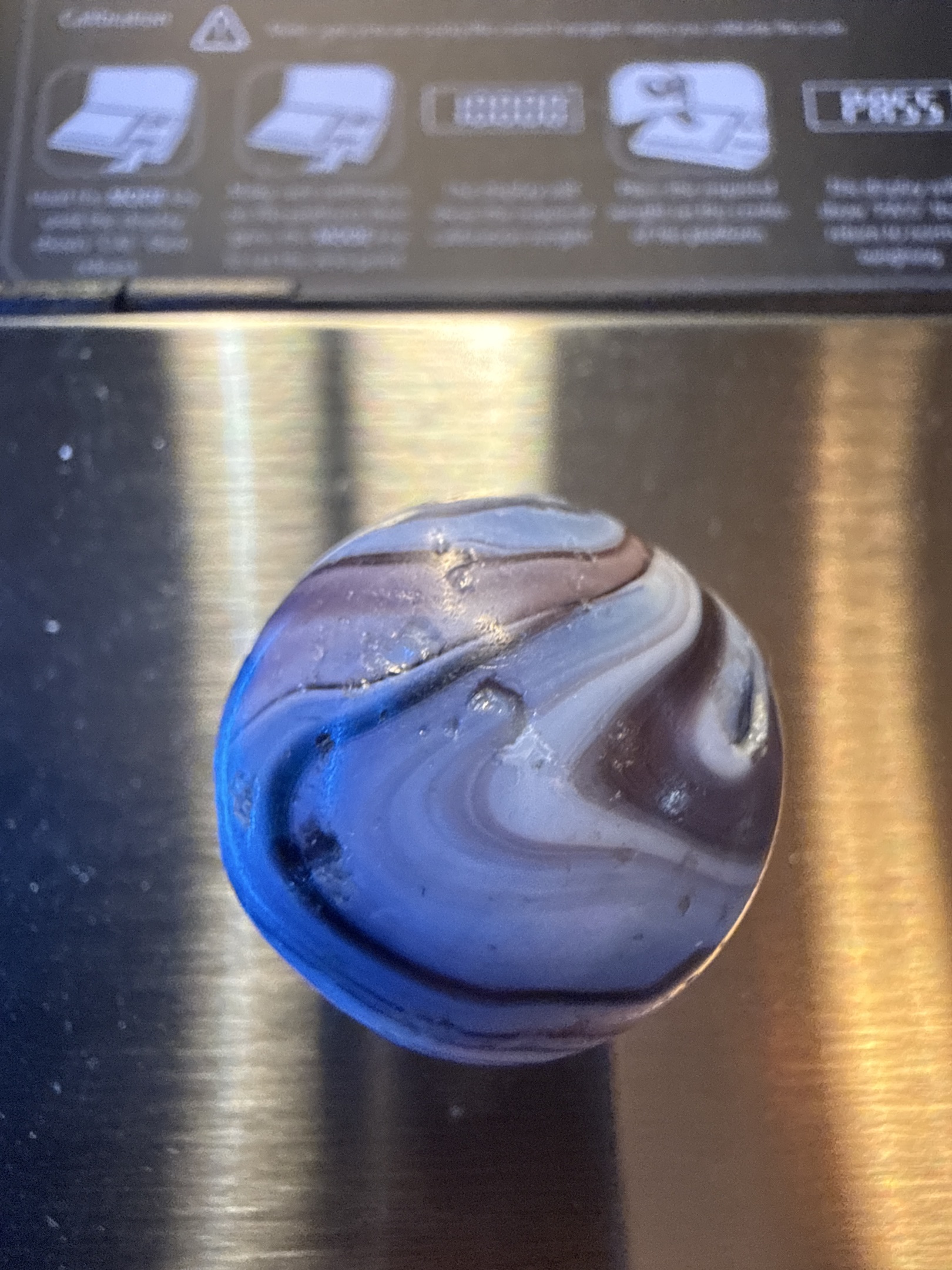 Blue Oxblood by Akro Agate Company, identification view