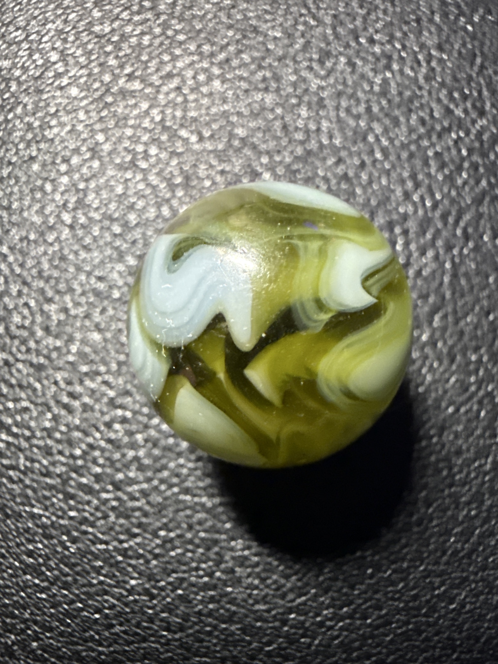 Lime Green Swirl by Akro Agate, identification view