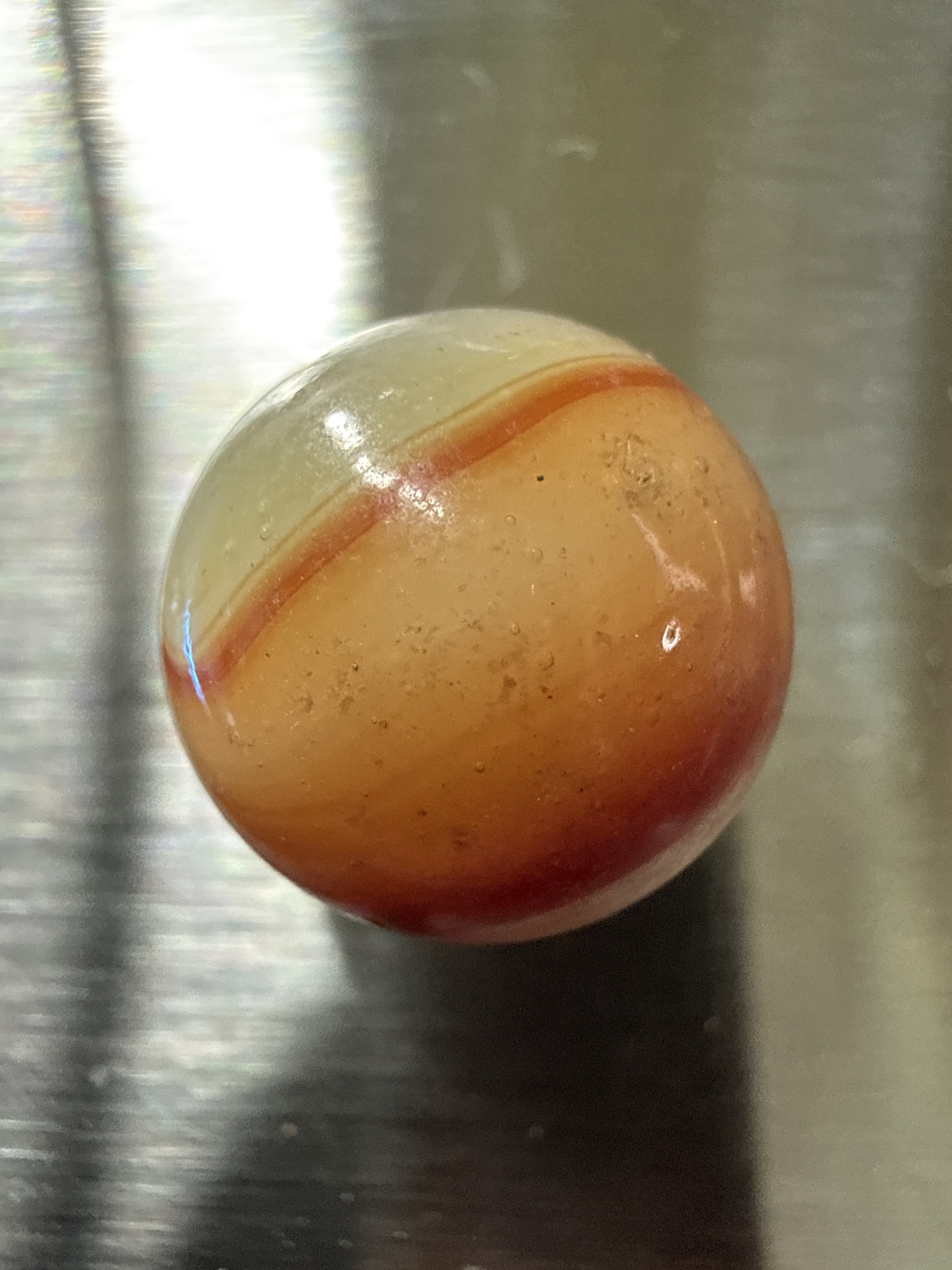 Red Slag by Akro Agate Company, identification view