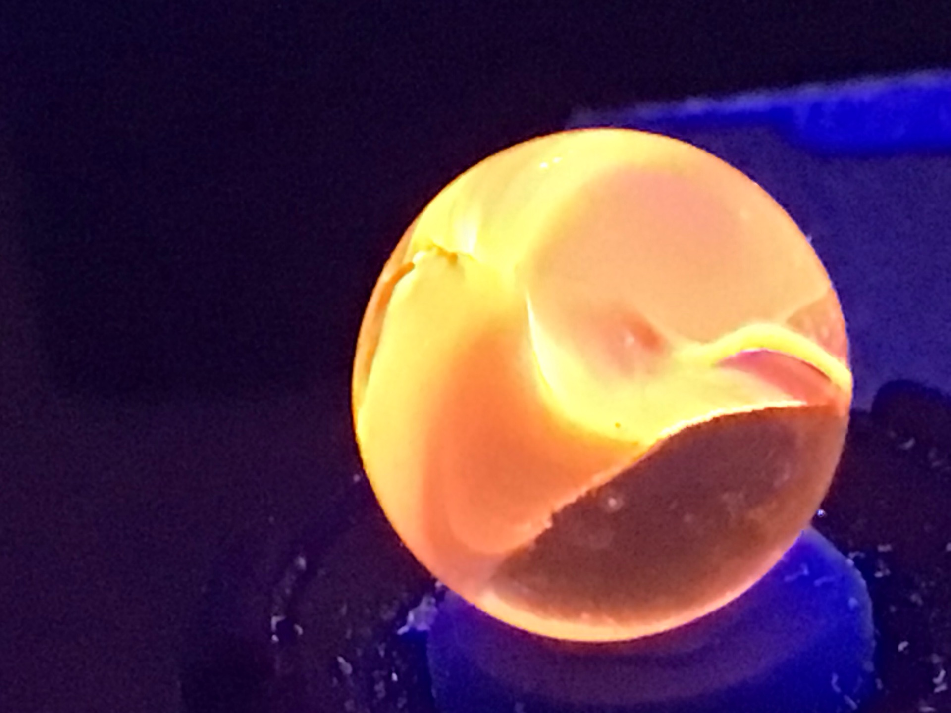 Yellow/White Glowie by Vitro Agate Company
