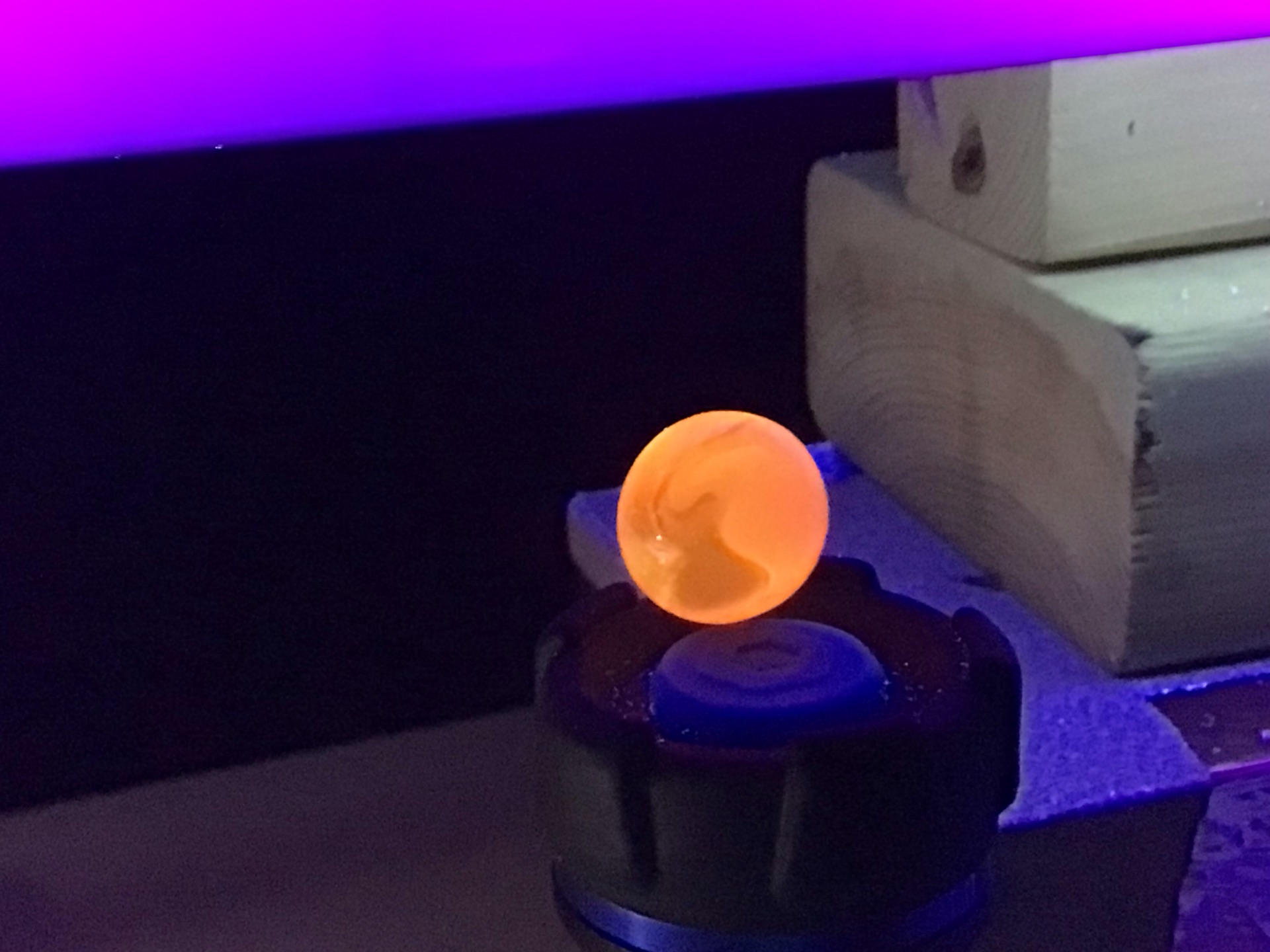 Tri-Color Boulder (UV Orange) by Vitro Agate Company