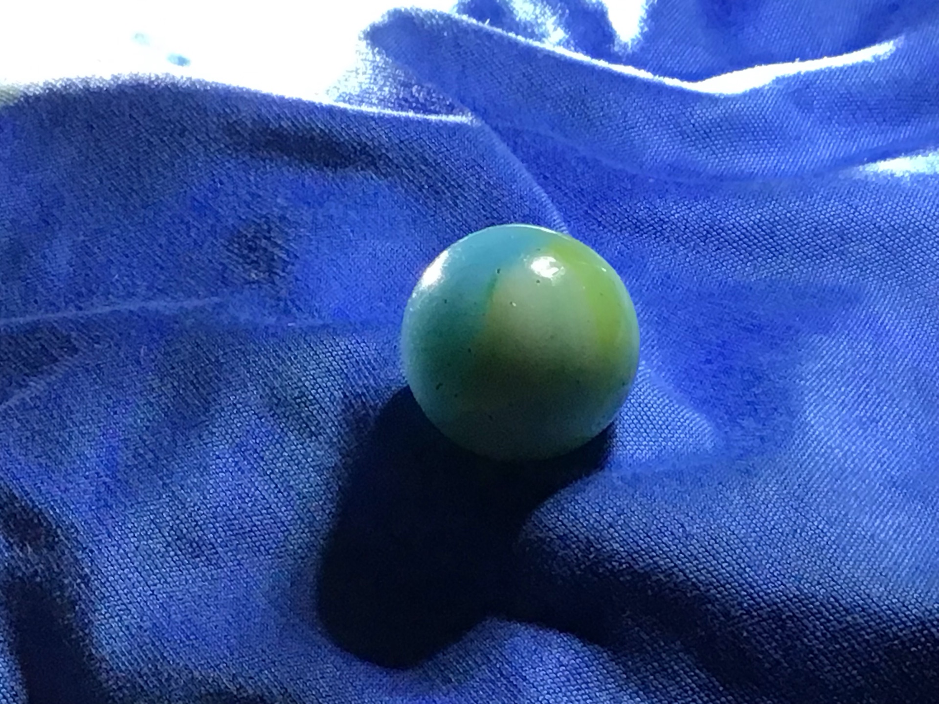 Blue and Green UV Variant by Vitro Agate Company