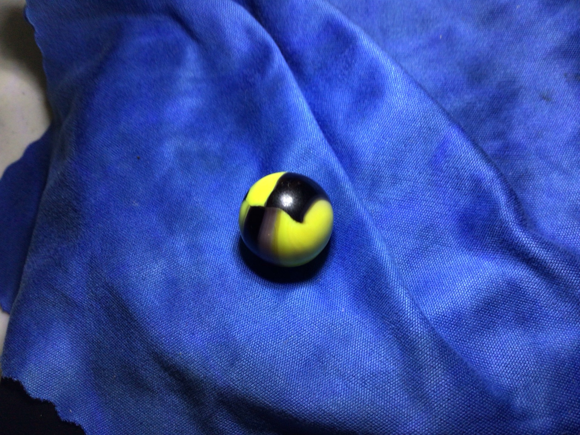 Bumblebee (Tri-color with Purple) by Vitro Agate Company