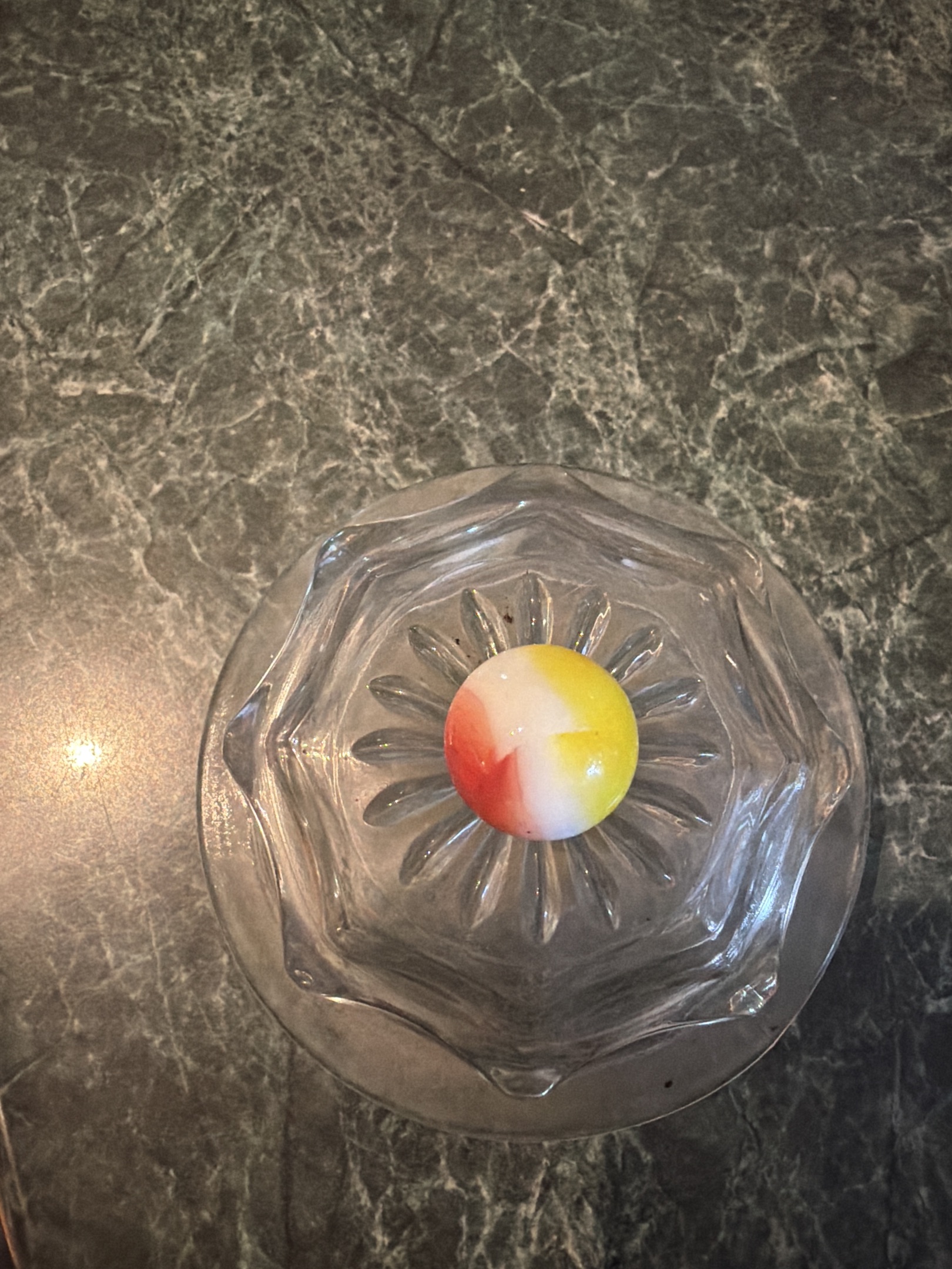 Red and Yellow Popeye by Akro Agate Company, identification view