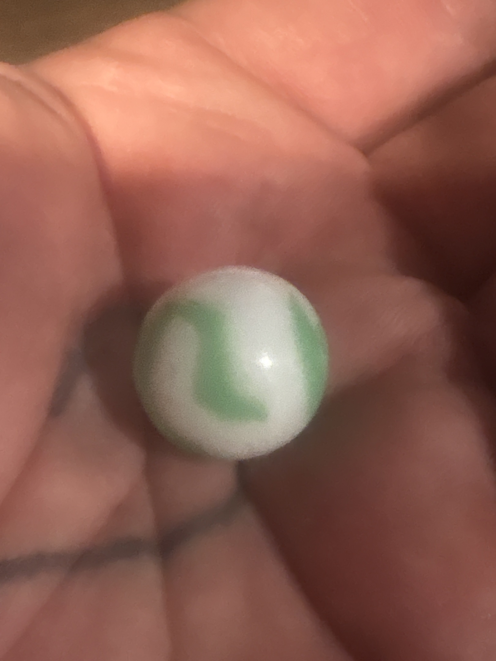 Green and White Swirl by Akro Agate Company, identification view