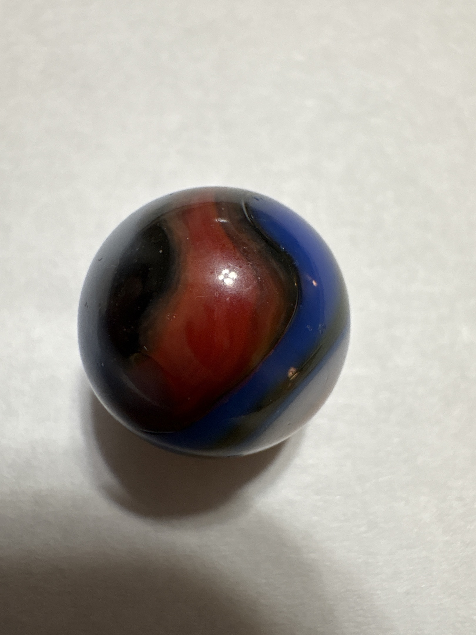Blackie by Vitro Agate, identification view