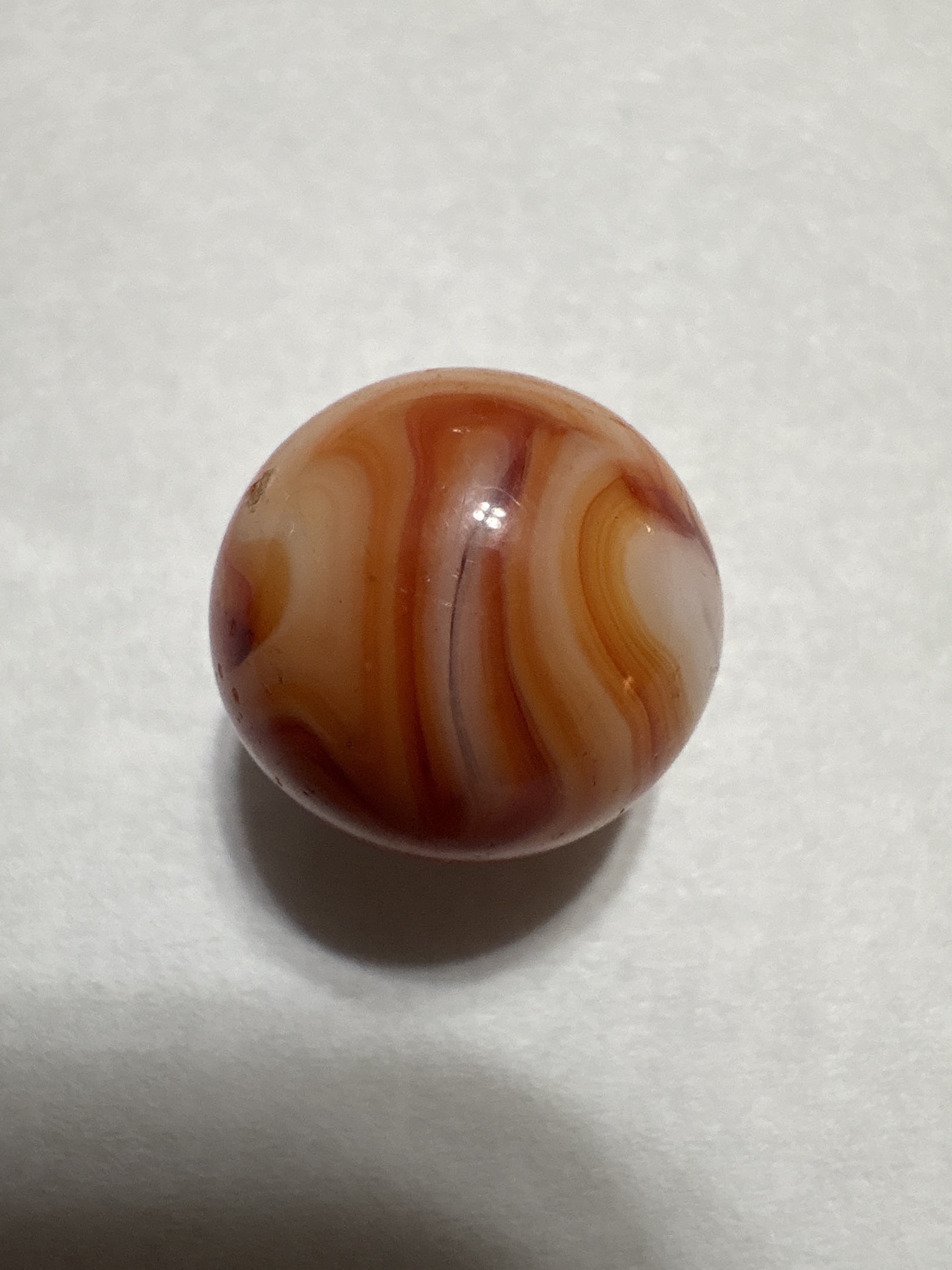 Carnelian Agate - Brown and White Agate by Akro Agate, identification view