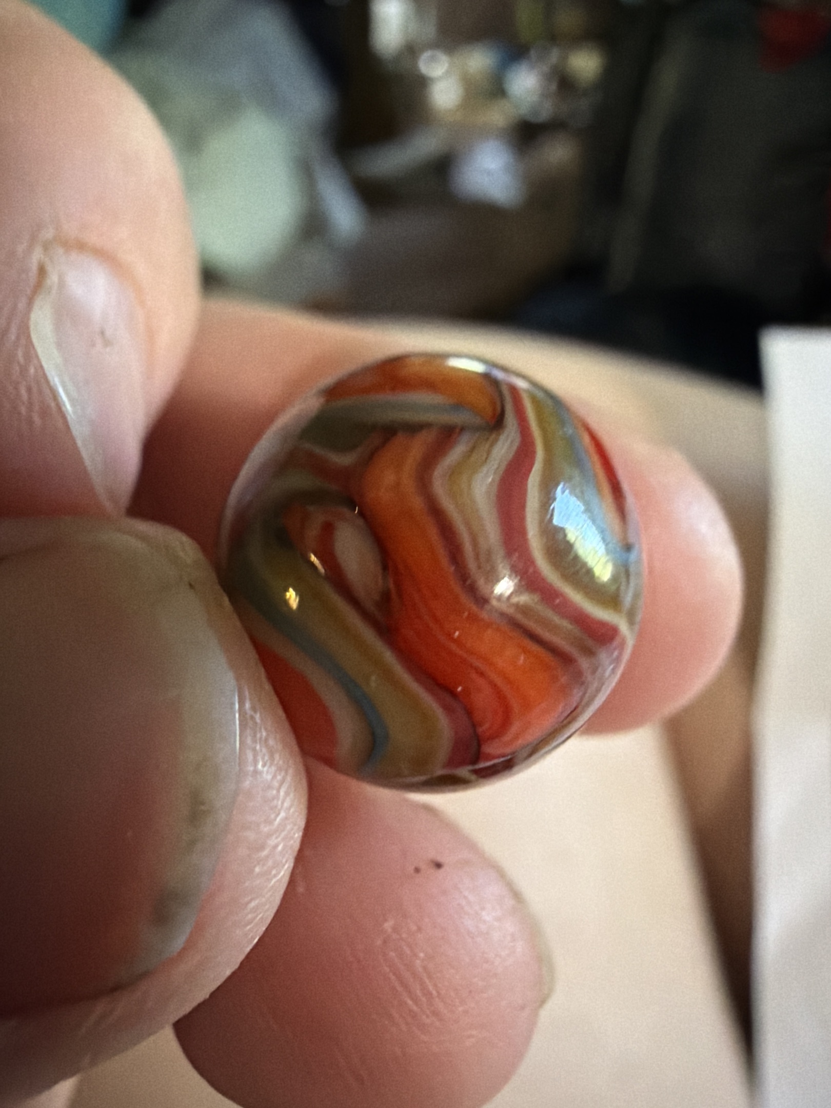 Alley Agate Swirl by Alley Agate Company, identification view