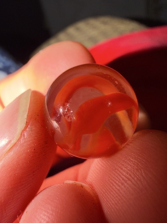 Red Ribbon by Vitro Agate, identification view