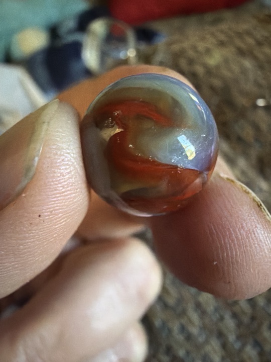 Ghost by Alley Agate Company, identification view