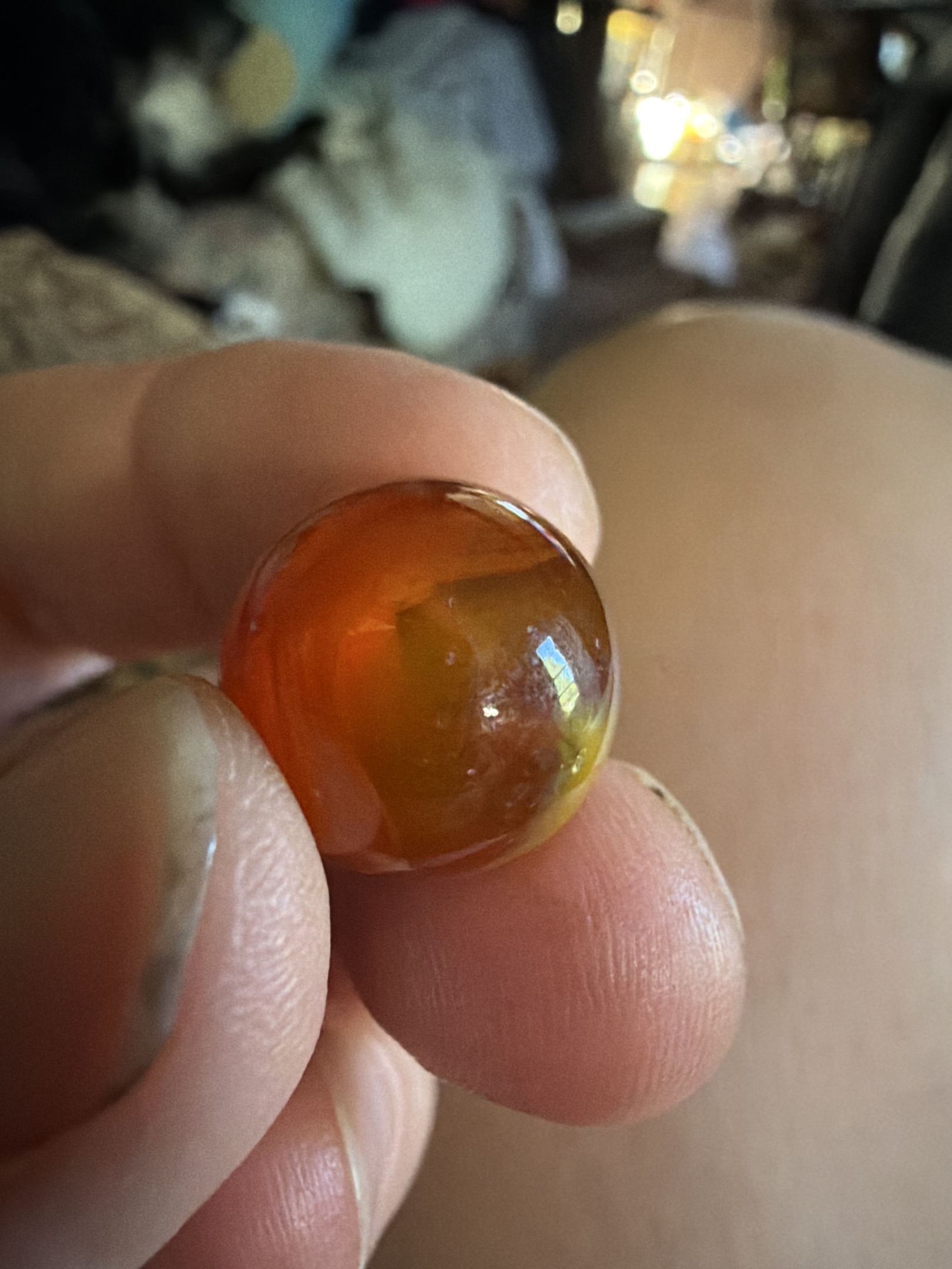 Carnelian / Amberie by Akro Agate, identification view