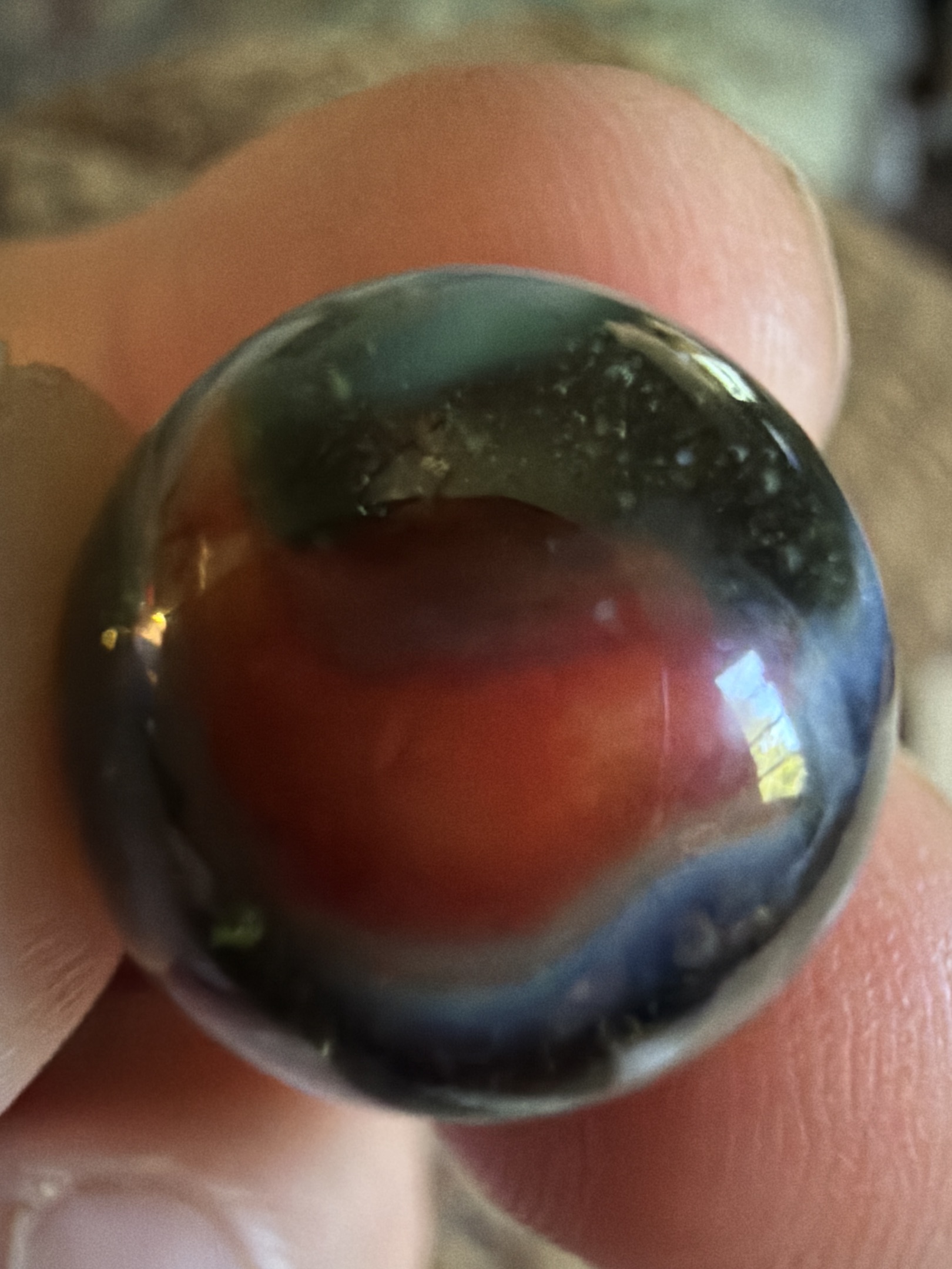 Muddy by Peltier Glass Company, identification view