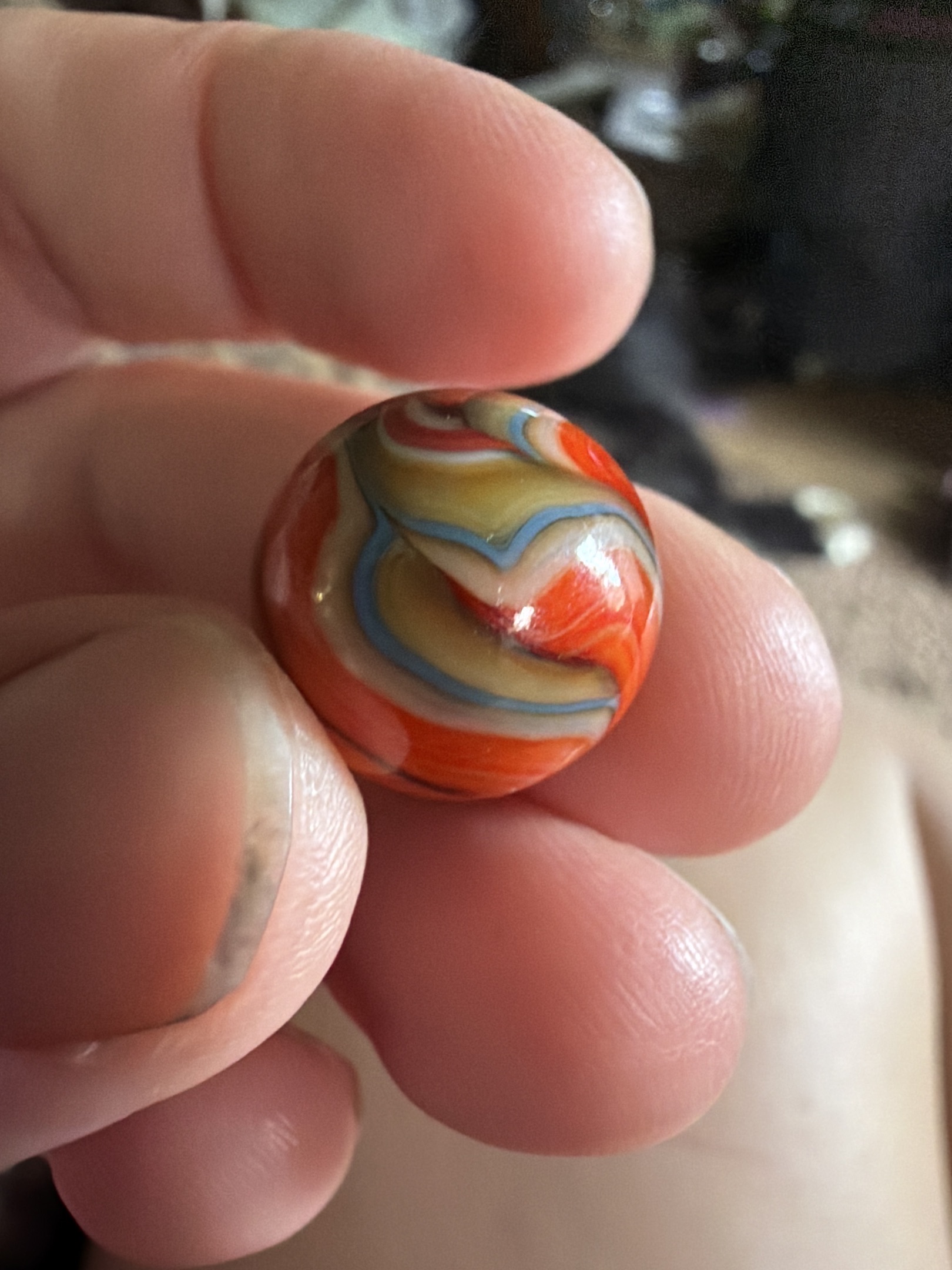 Guernsey / Flame Swirl by Christensen Agate Company, identification view