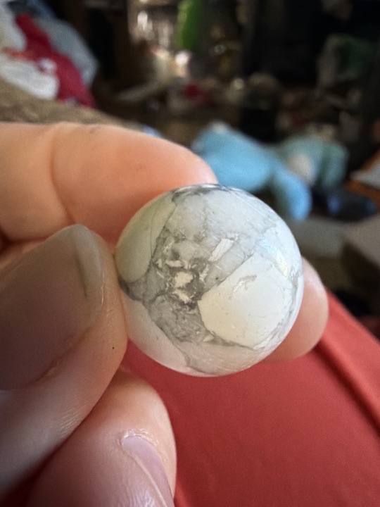 White Howlite with Grey Matrix by Natural Lapidary - Howlite USA / Mexico / Canada, identification view