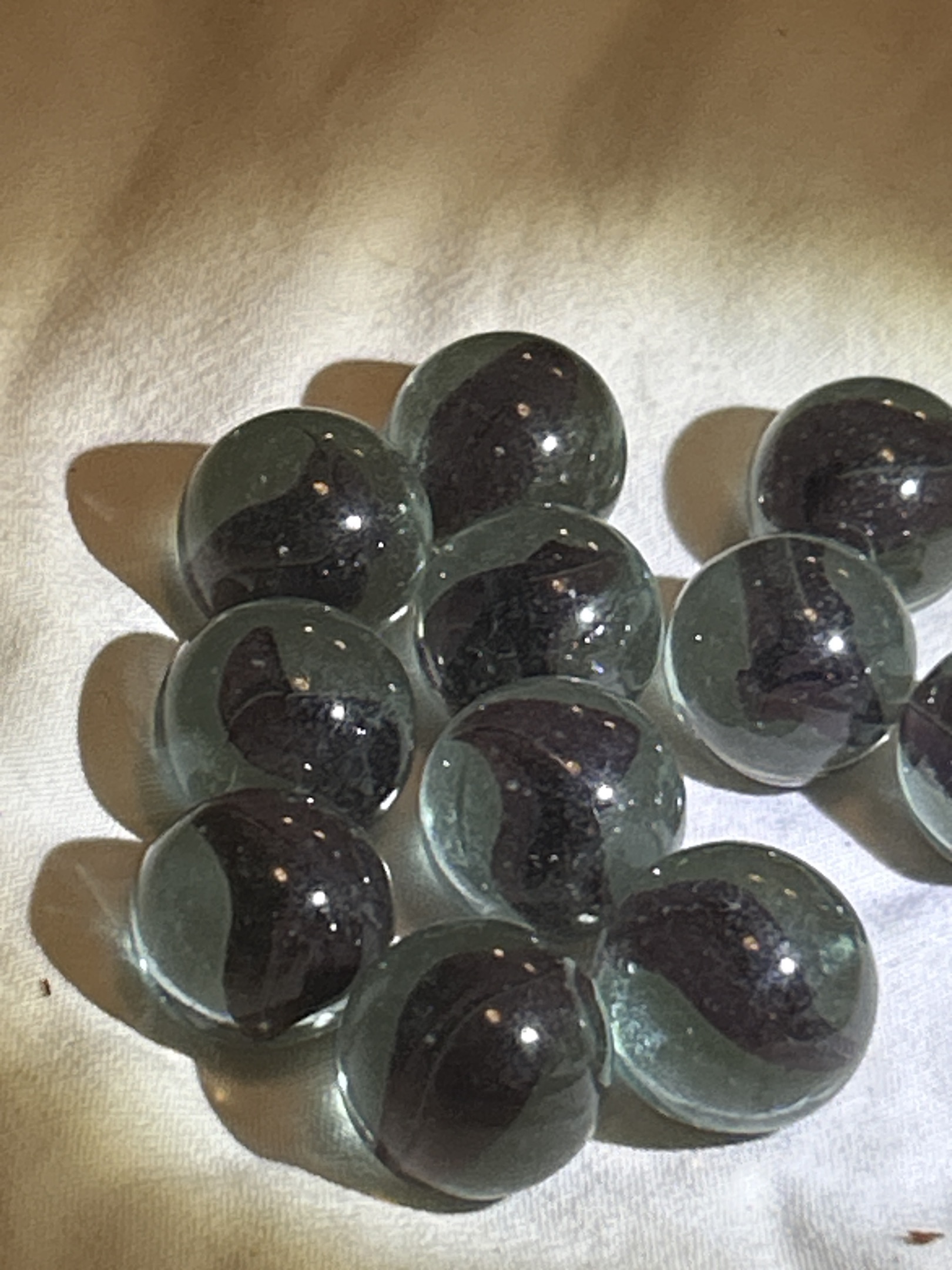 Banana Cat's Eye (Single Ribbon) by Japanese Import (Various Manufacturers), identification view