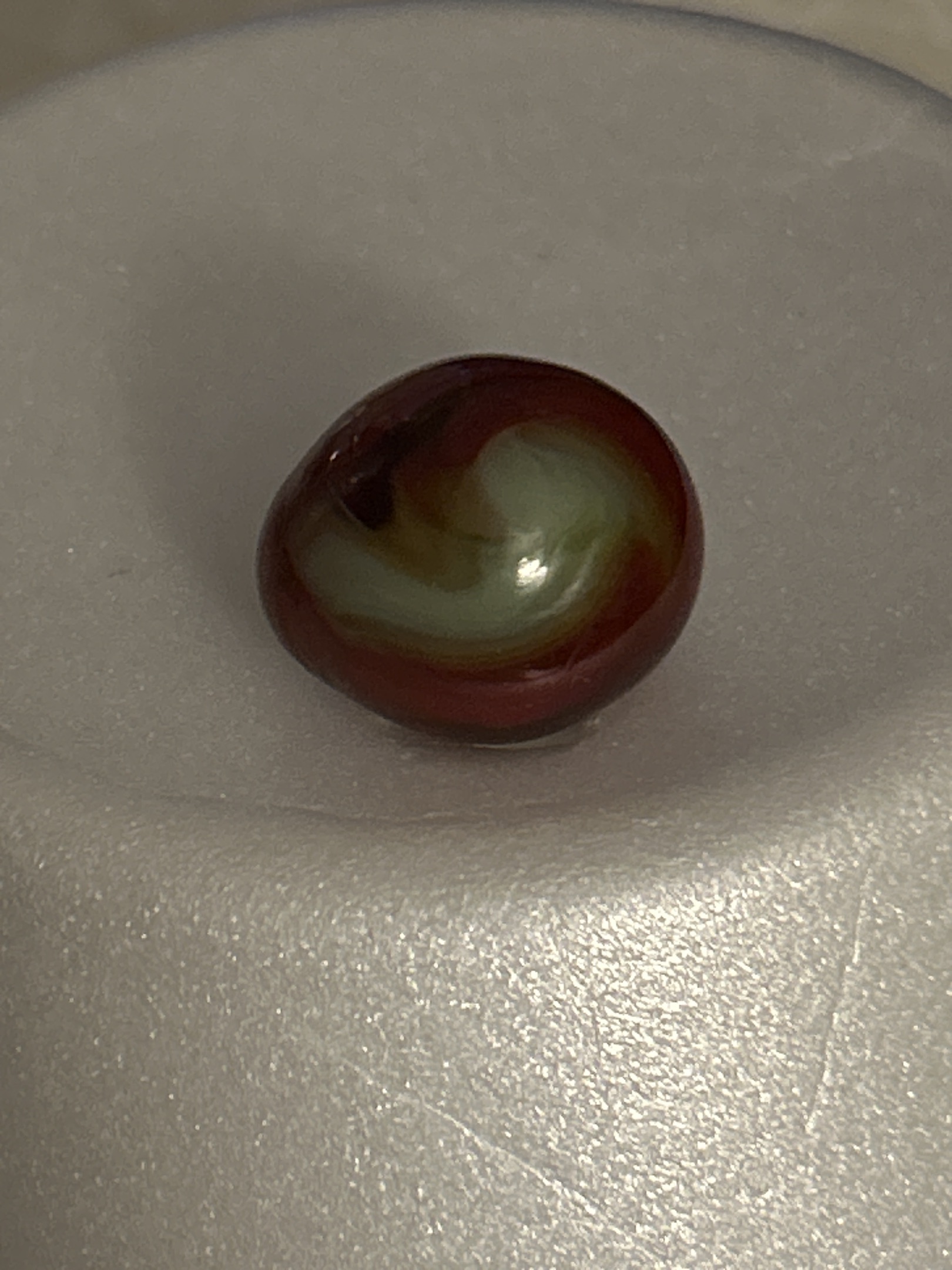 Oxblood Swirl by Alley Agate, identification view