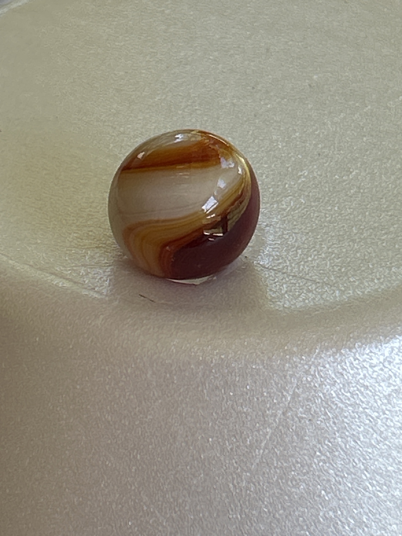 Brown and Caramel Swirl by Ravenswood Novelty Works, identification view