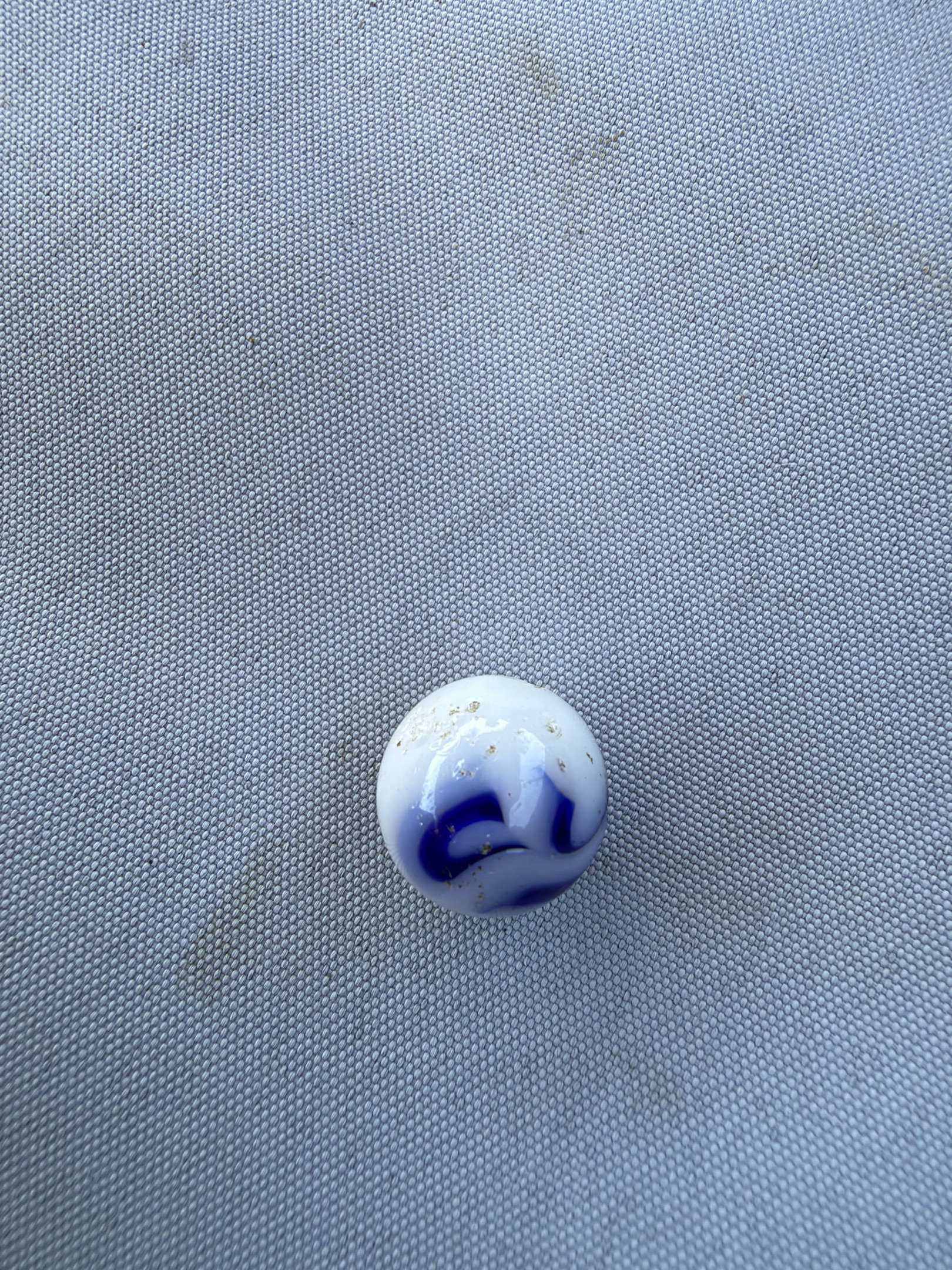 Blue Patch - Blue and White Opaque by Vitro Agate, identification view