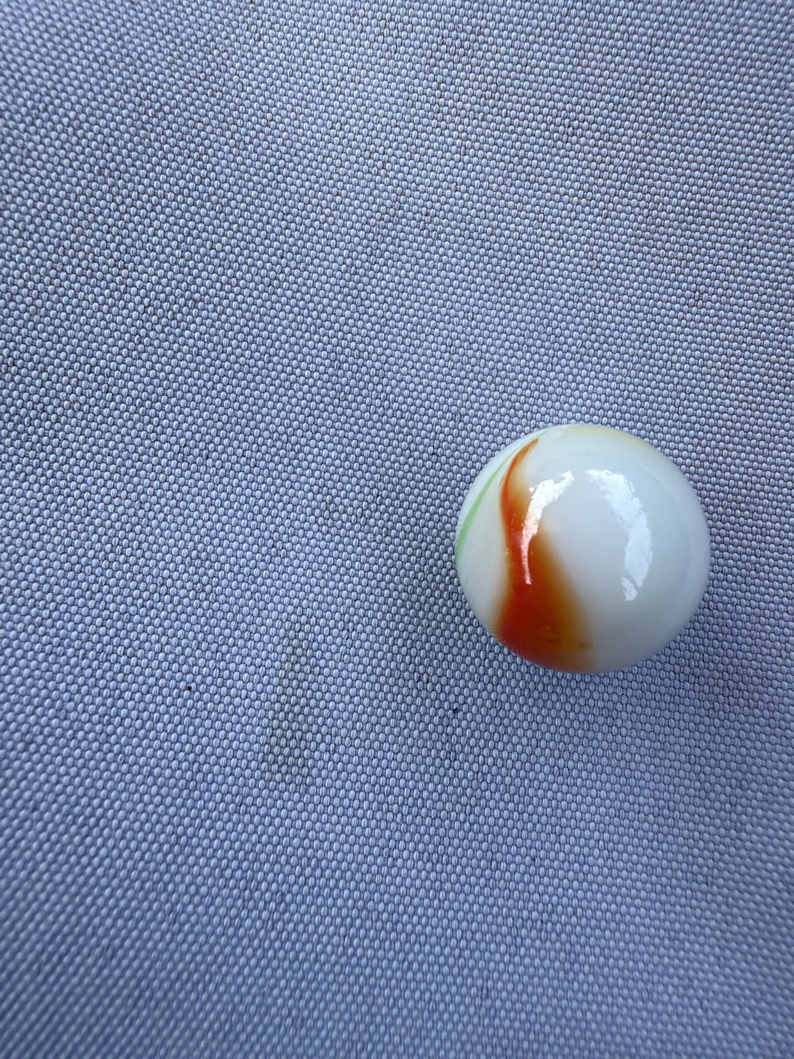 Parrot Corkscrew - White with Red and Green by Vitro Agate, identification view