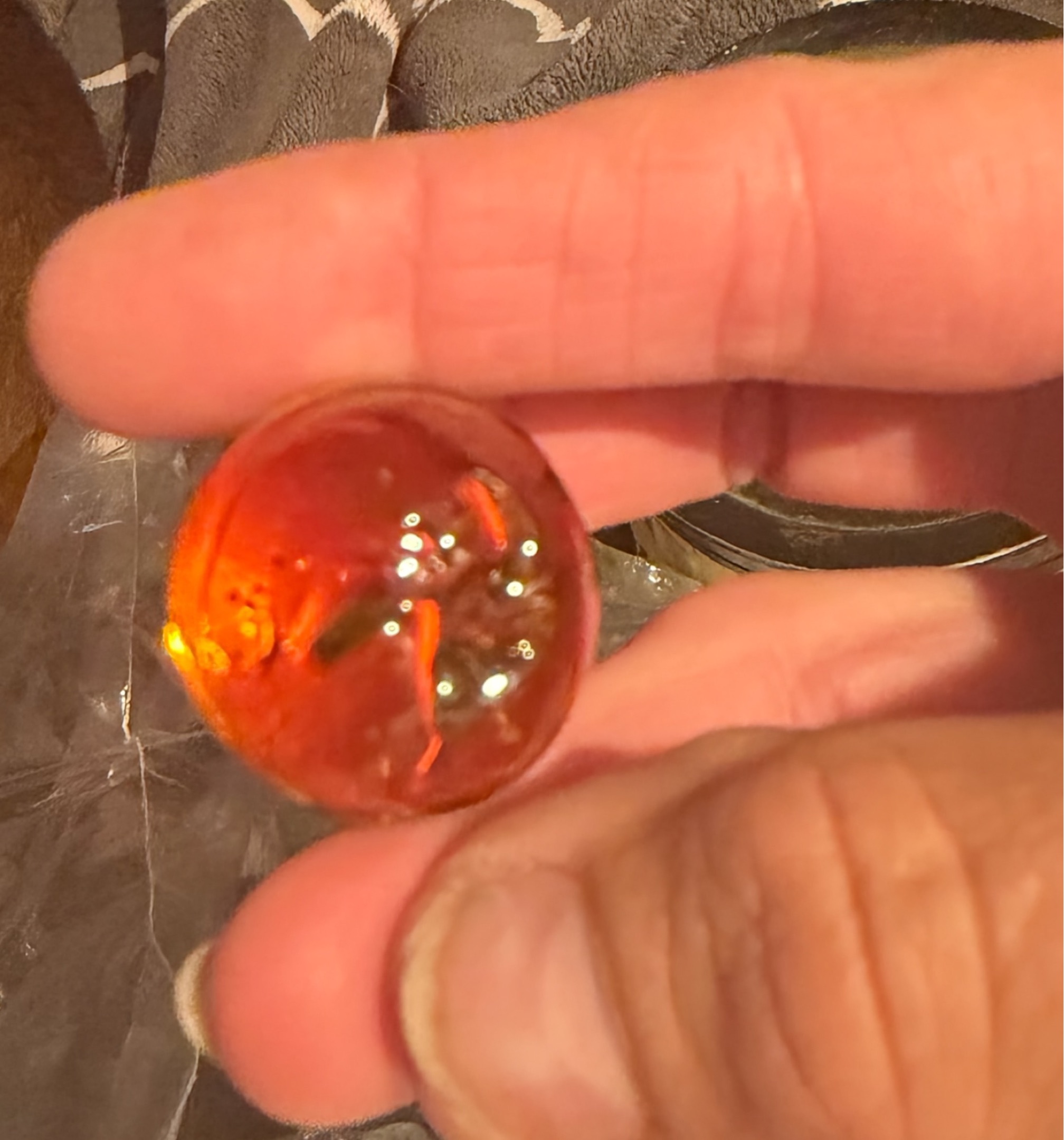 Red Devil - Orange Vane by Vitro Agate, identification view