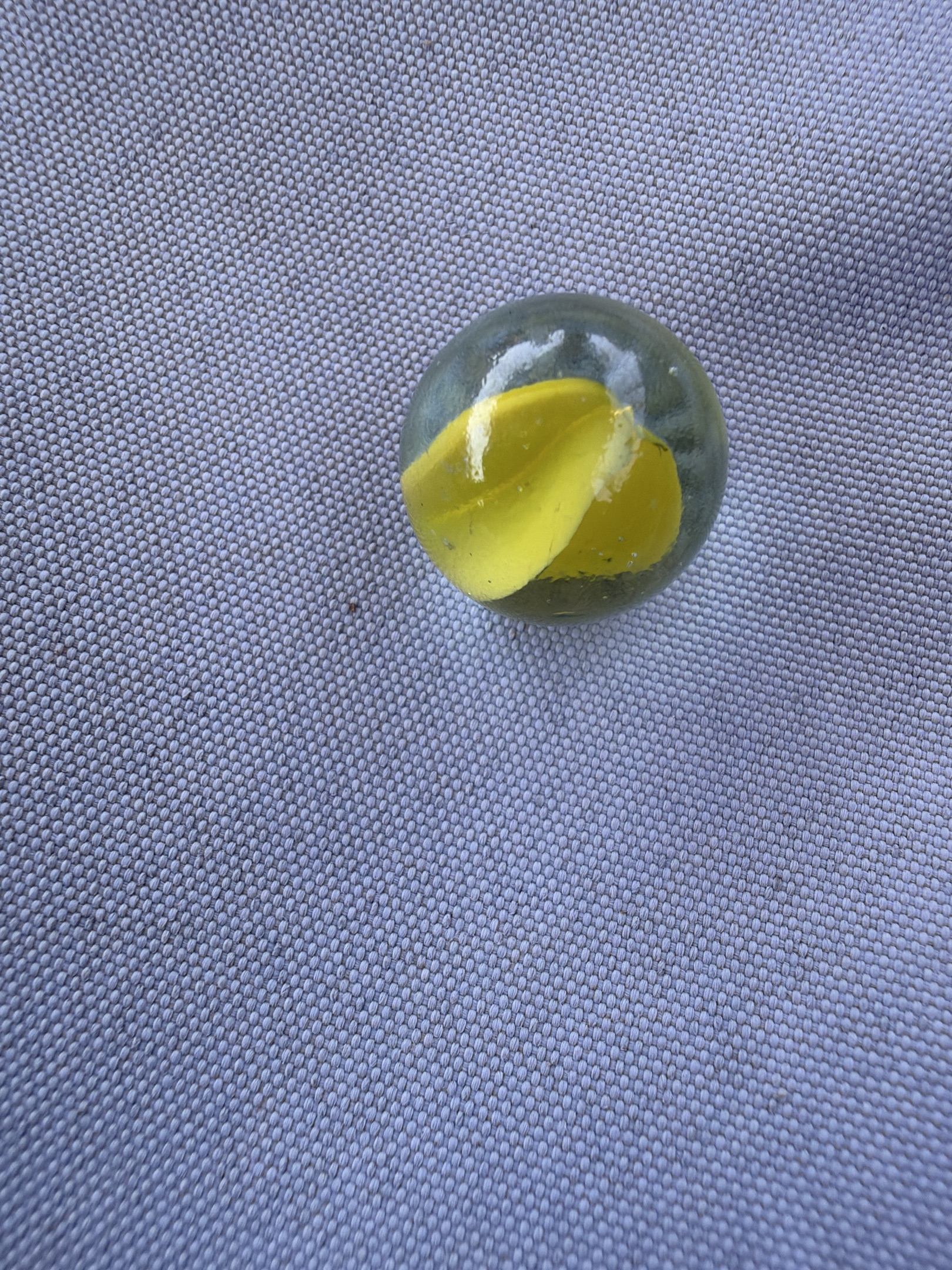 Yellow Cat's Eye by Vitro Agate, identification view