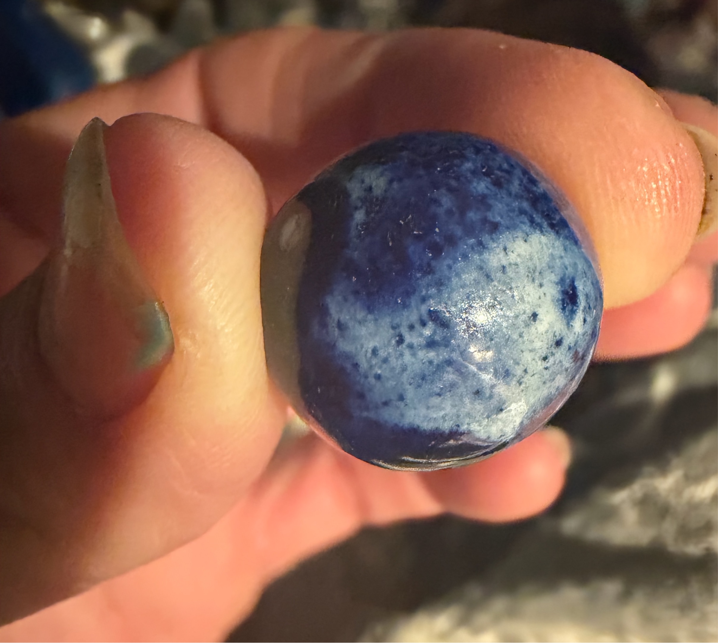 Blue Bennington by German, identification view