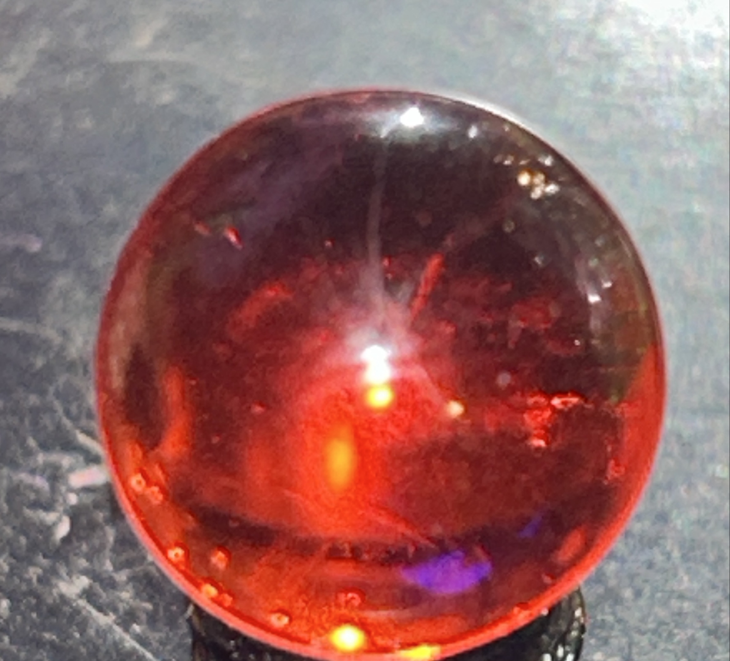 Selenium Red by Akro Agate, identification view