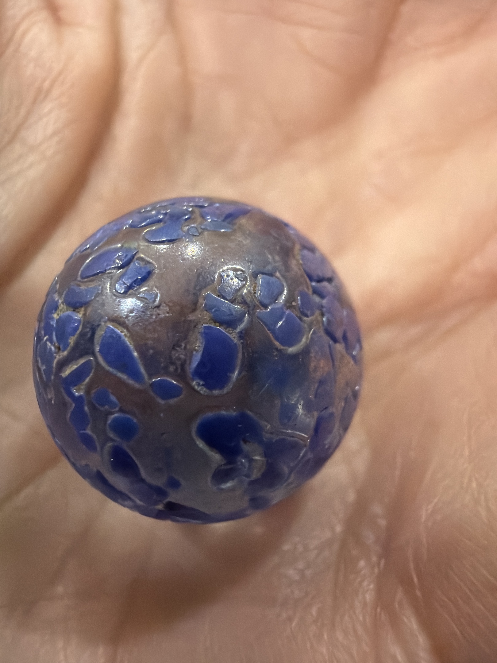 Blue Bennington by German Cottage Industry, identification view