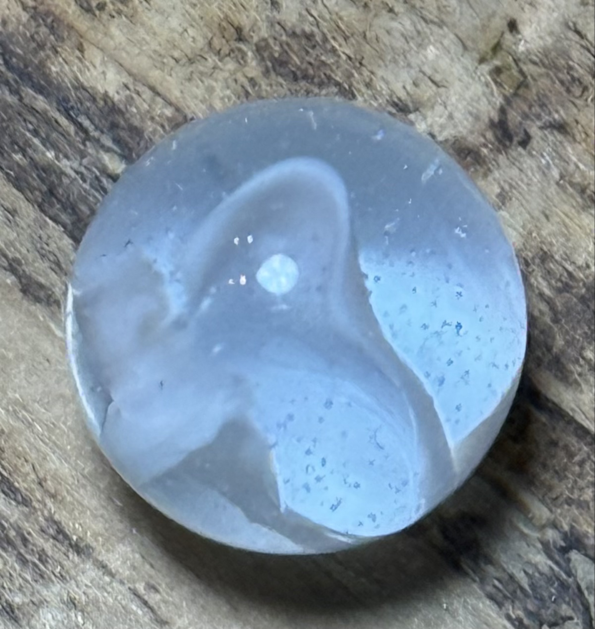 White Vane by Vitro Agate Company