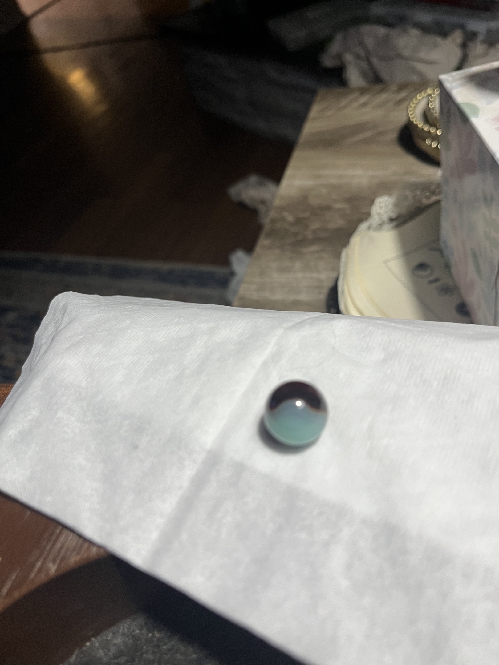 Brown Helmet on Aqua by Vitro Agate Company