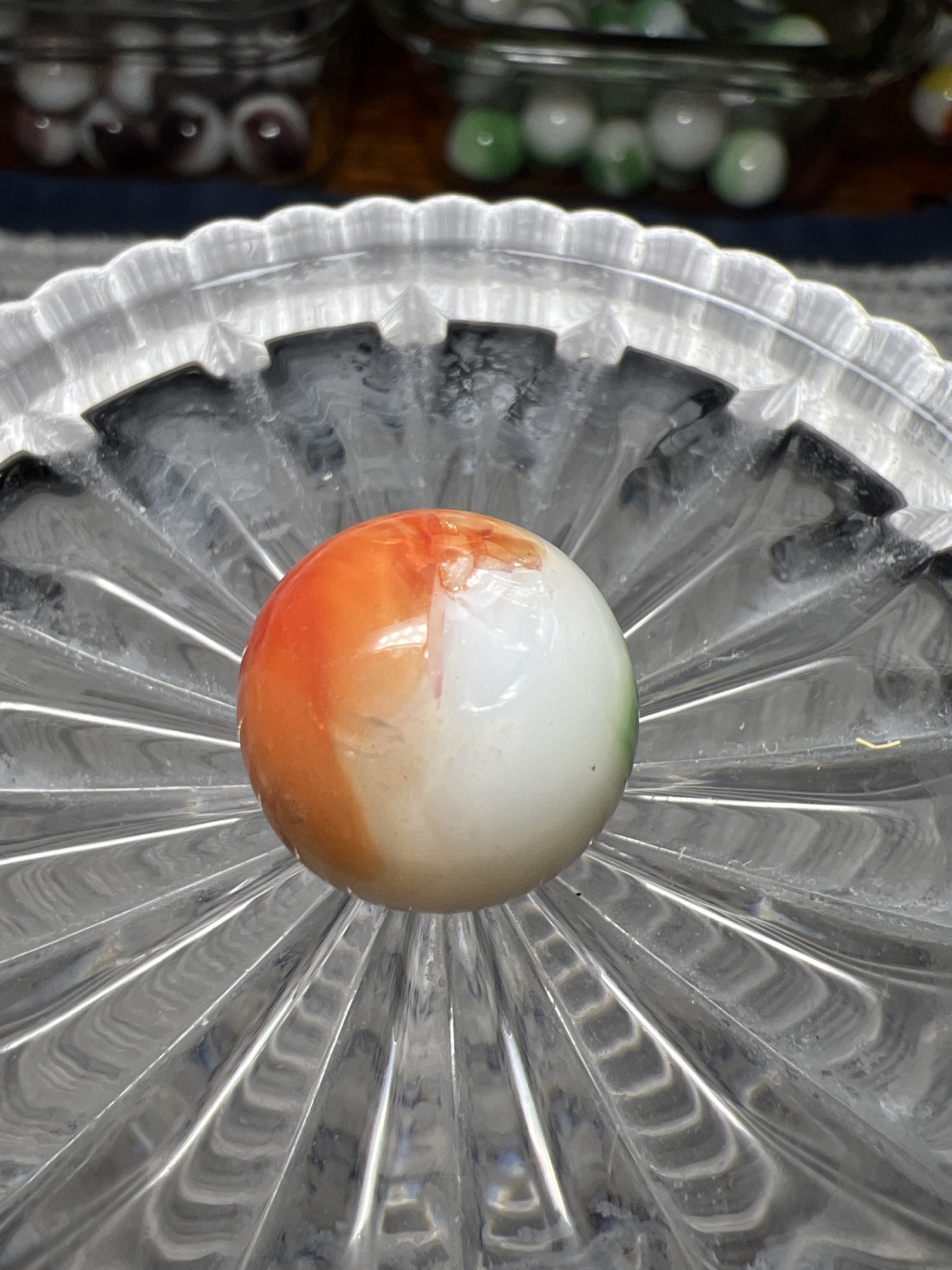 Orange and Green by Vitro Agate Company, identification view