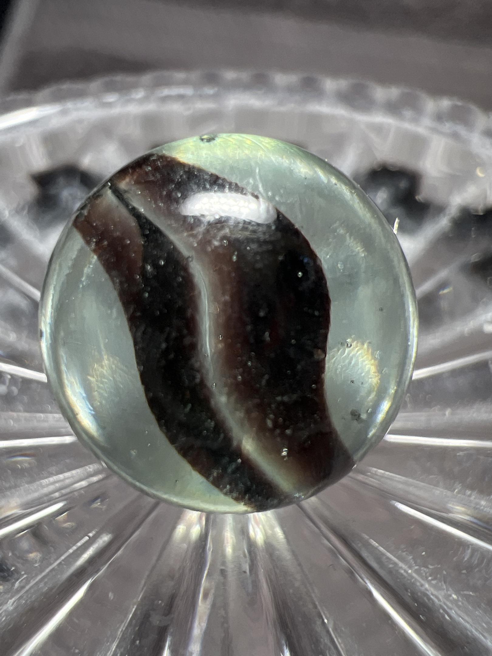 Single Vane Black/Amber by Master Glass Company