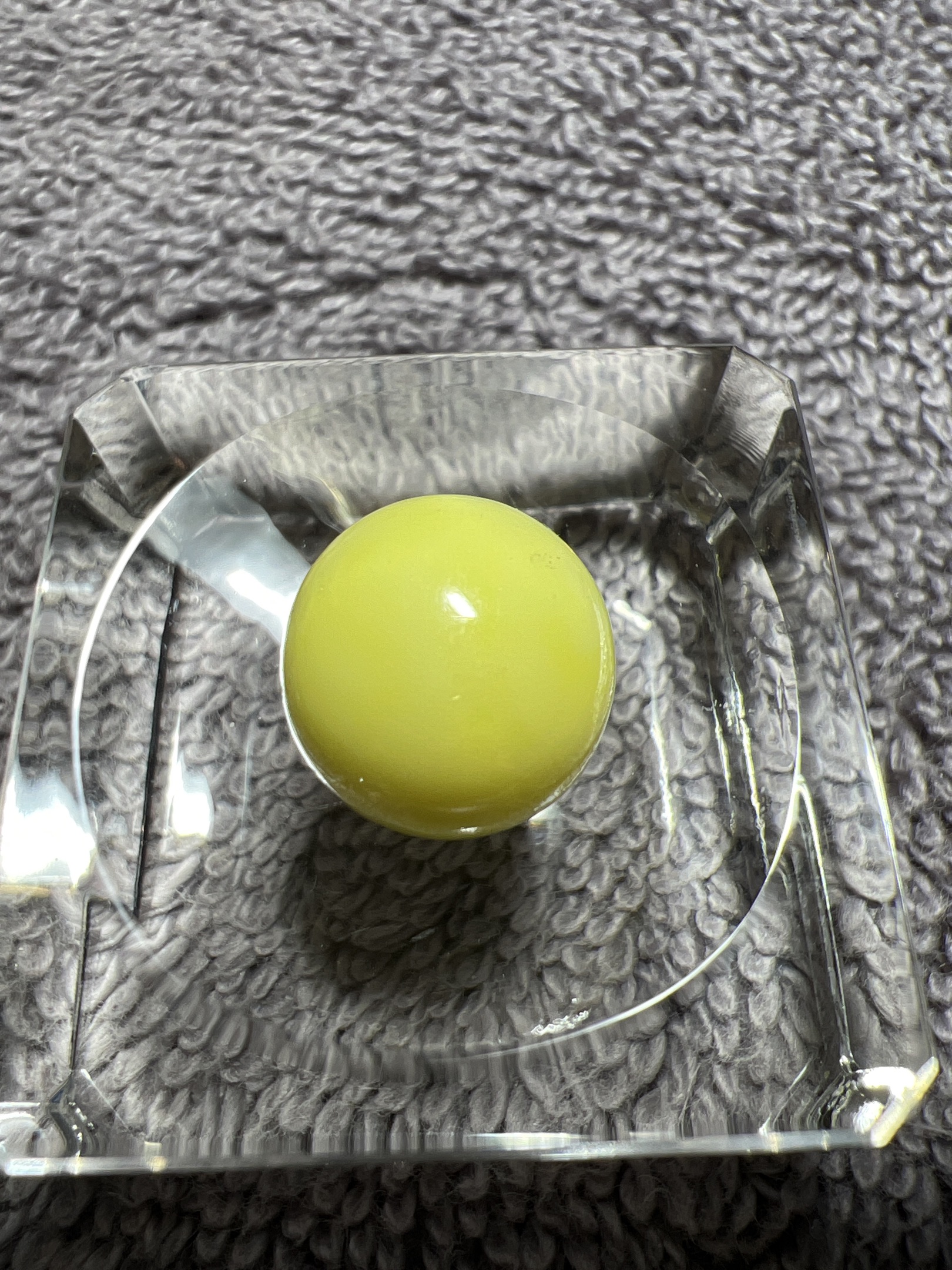 Lime Game Marble by Vitro Agate / Akro Agate, identification view