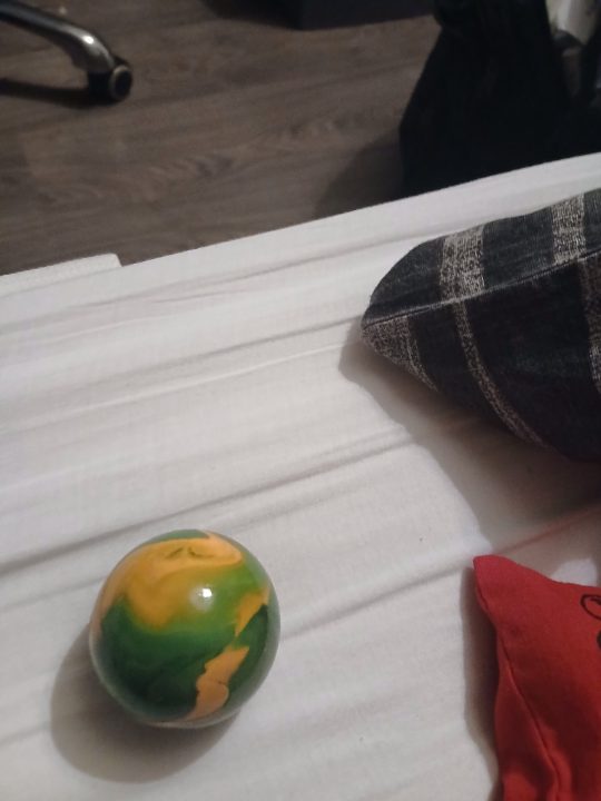 Green and Yellow Swirl by Champion Agate, identification view