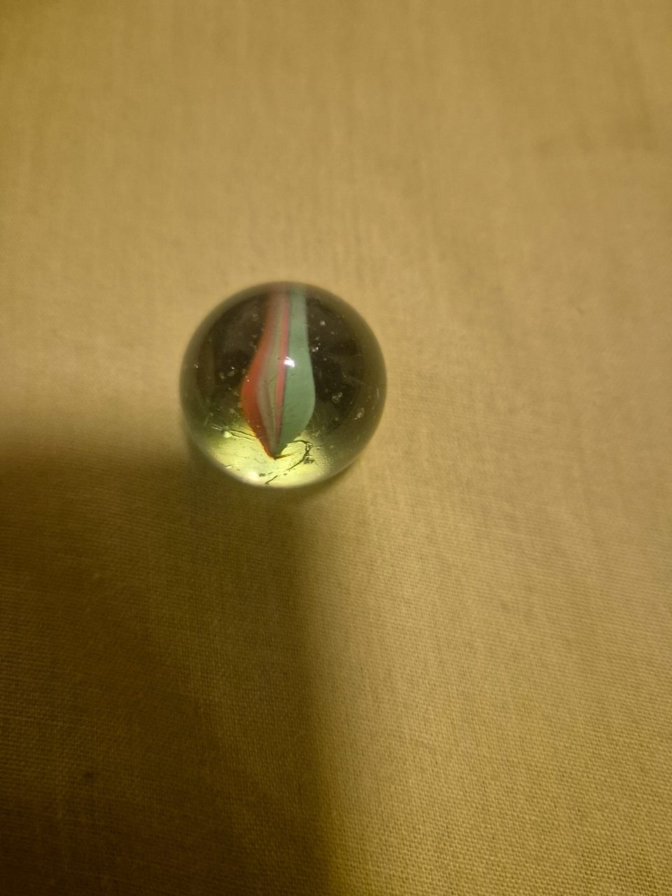 Tri-Color Cat's Eye (Red-White-Mint Green) by Vitro Agate, identification view