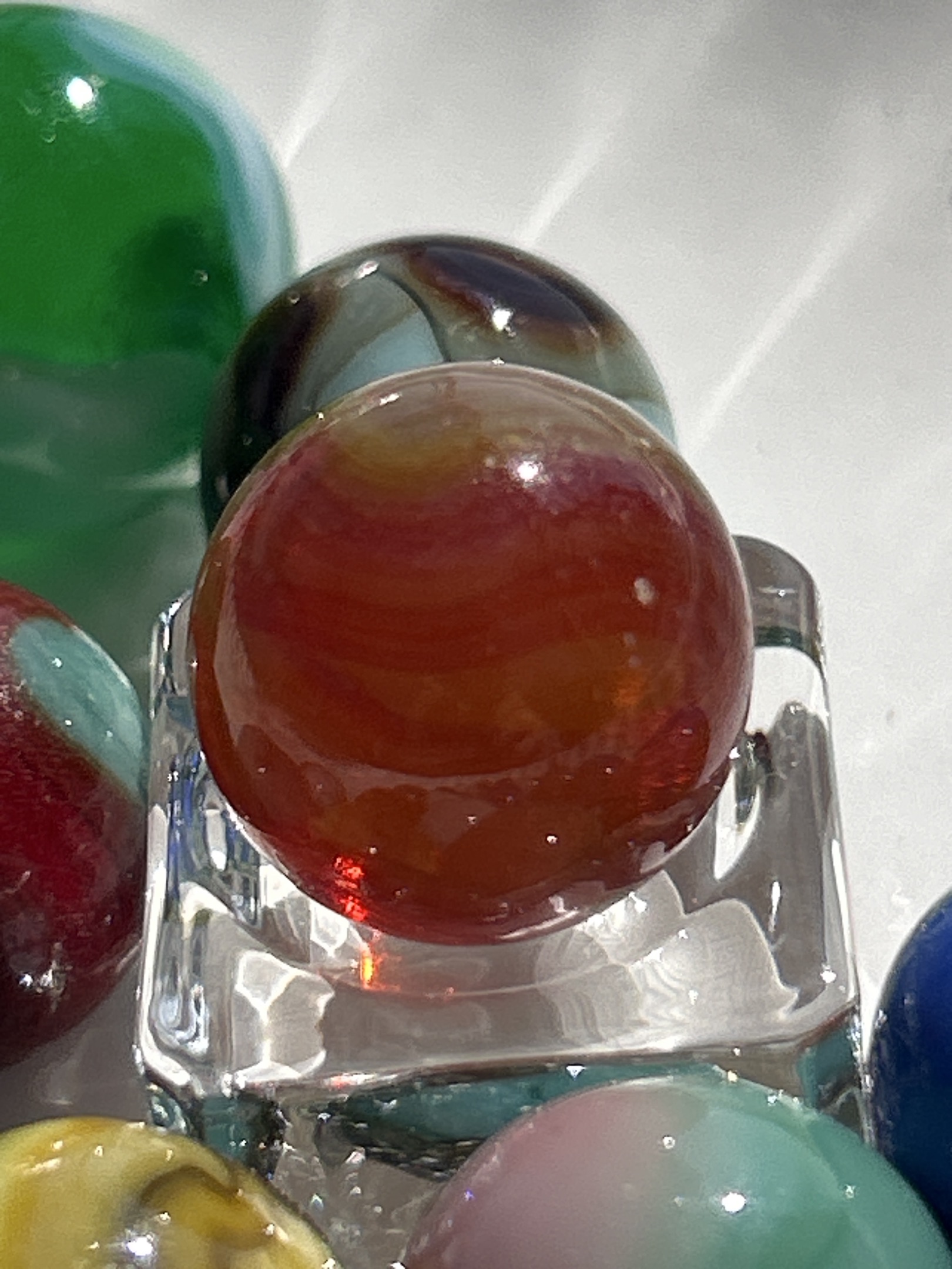 Carnelian Agate by Akro Agate, identification view