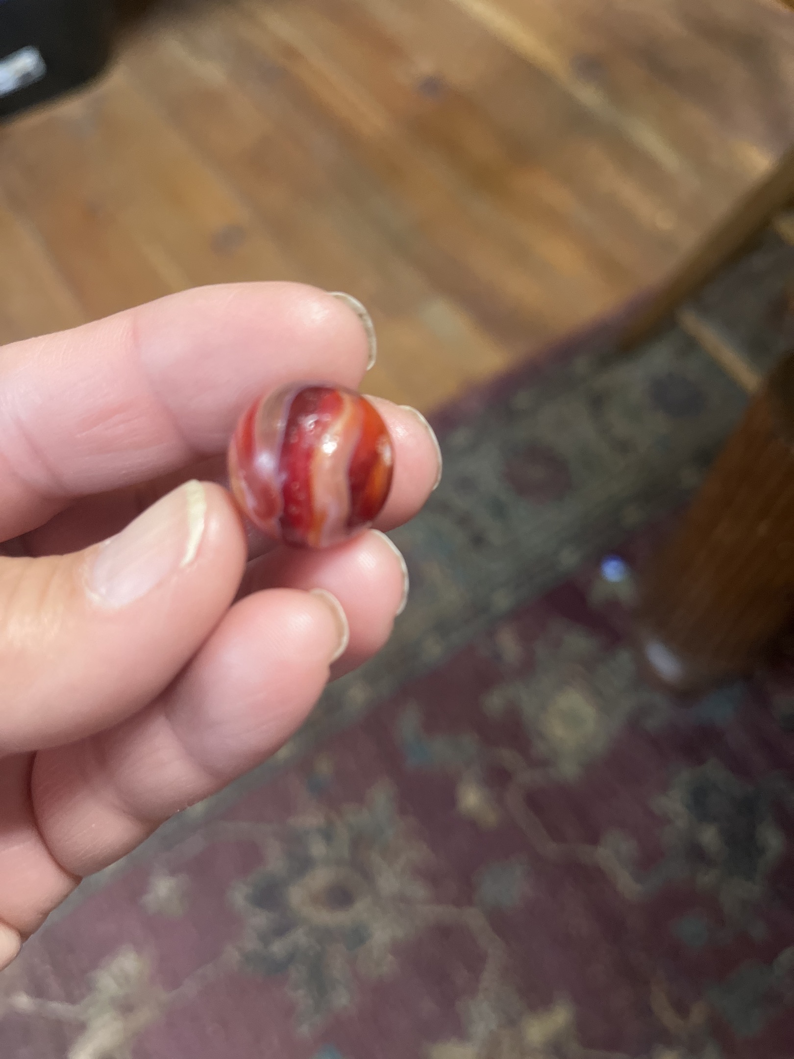 Akro Agate Red Slag (Cardinal Red) by Akro Agate Company, identification view