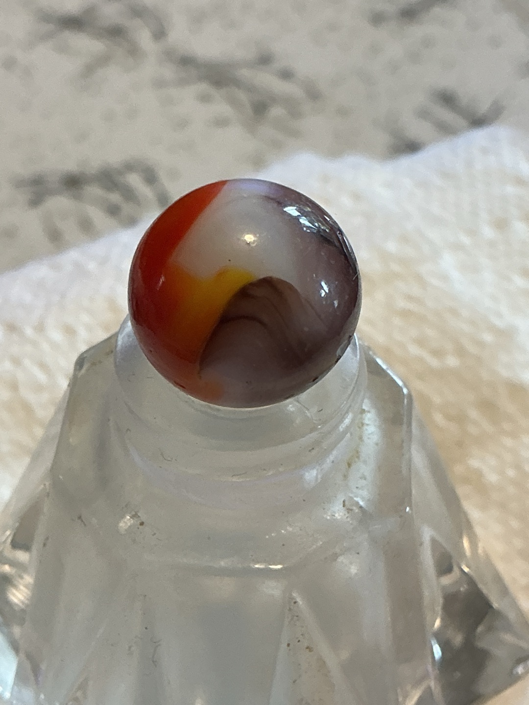 Tri-Lite by Akro Agate, identification view
